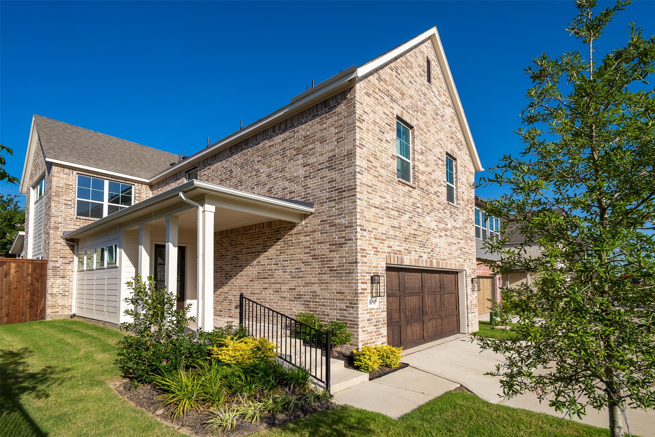 9676 Mav Lane