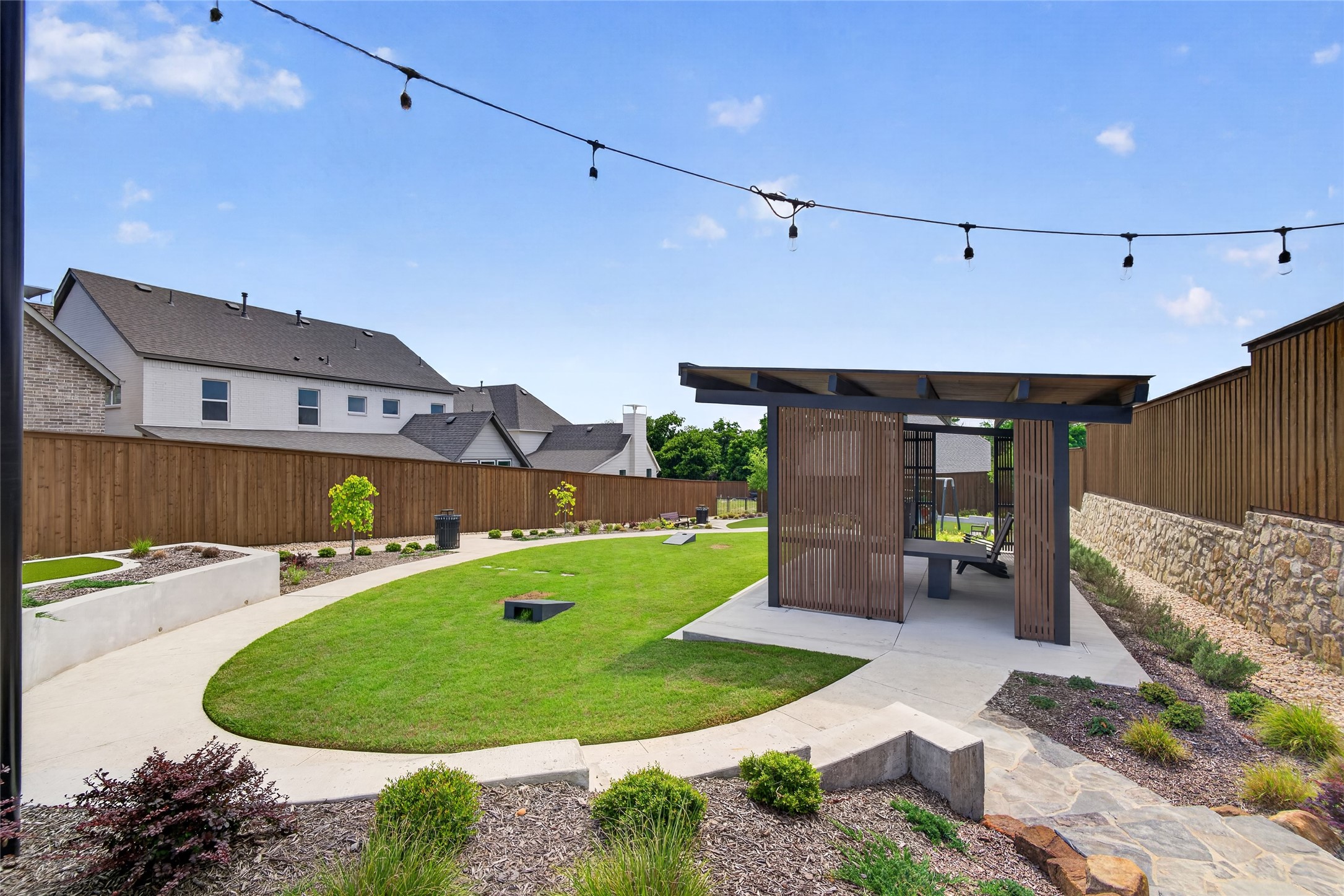 9676 Mav Lane