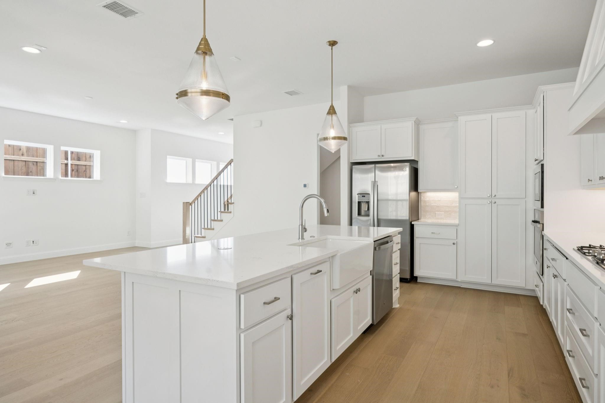 9676 Mav Lane