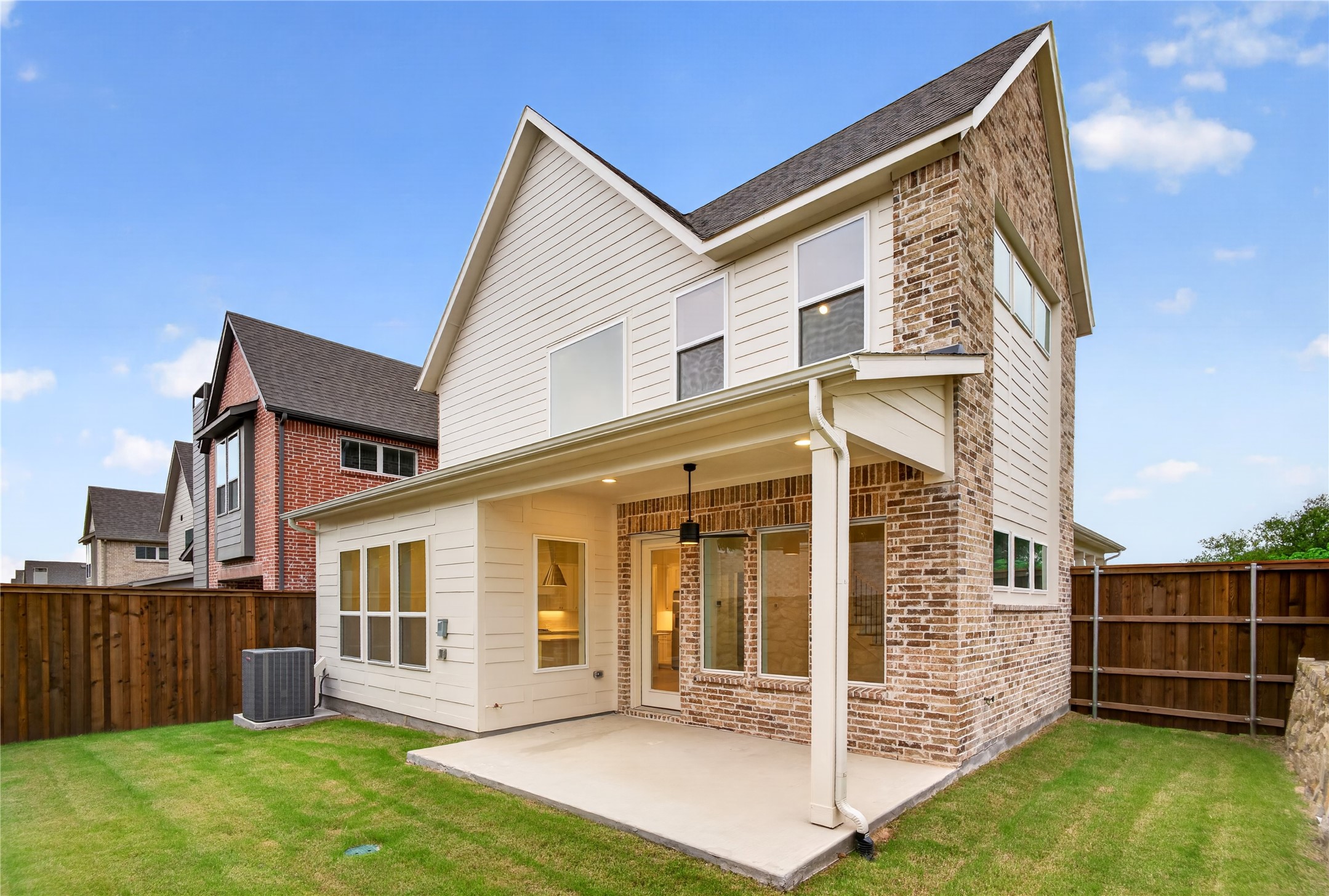 9676 Mav Lane