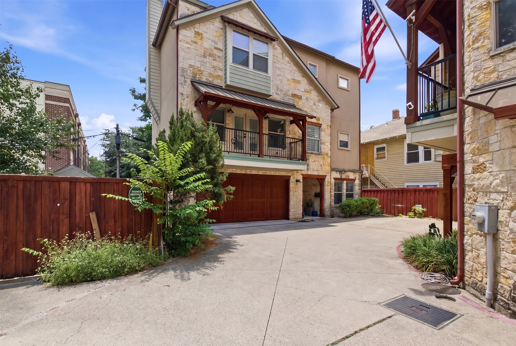 1715 Lewis Court