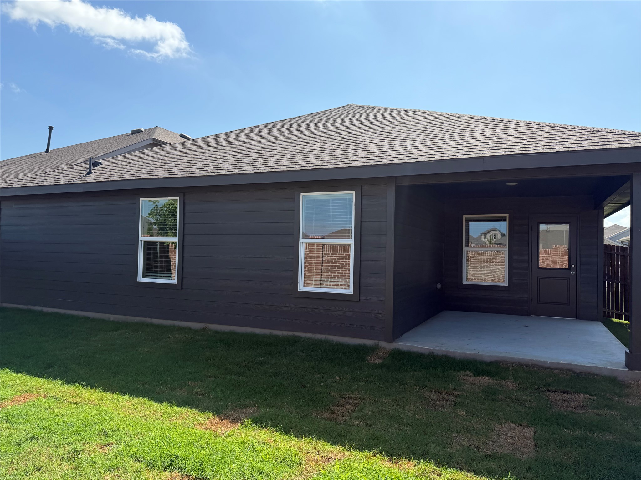 16525 Hudson Prairie Way