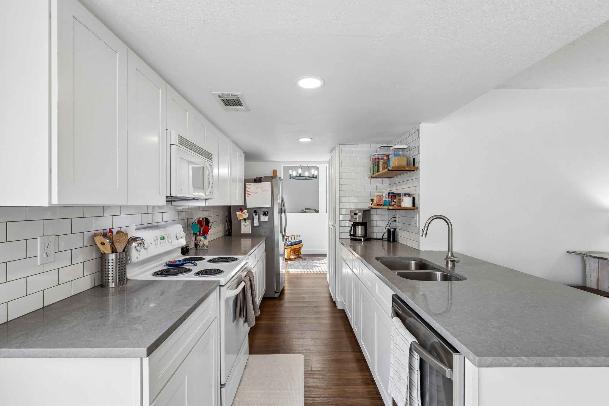 3437 Castle Rock Lane