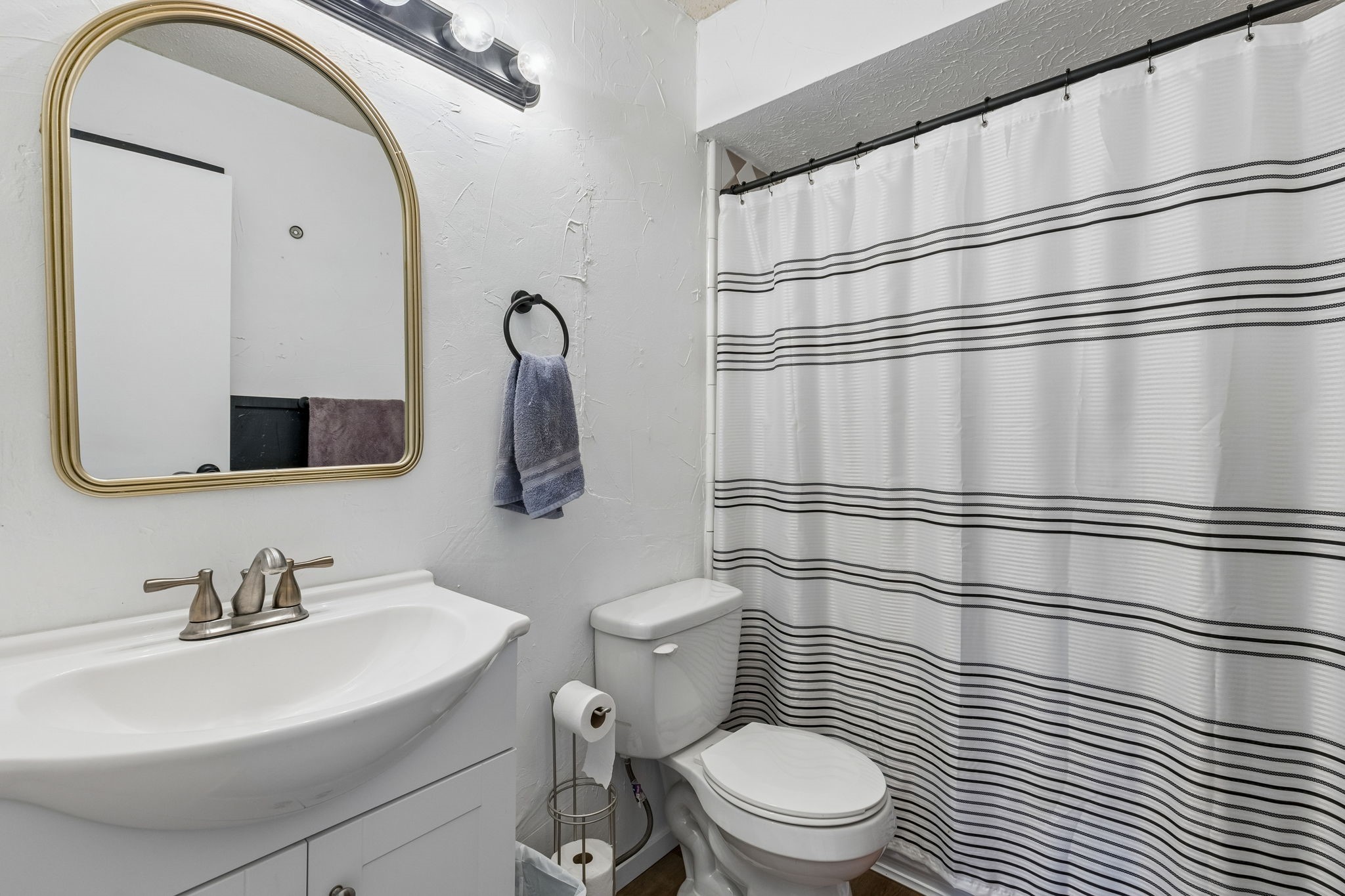 3437 Castle Rock Lane