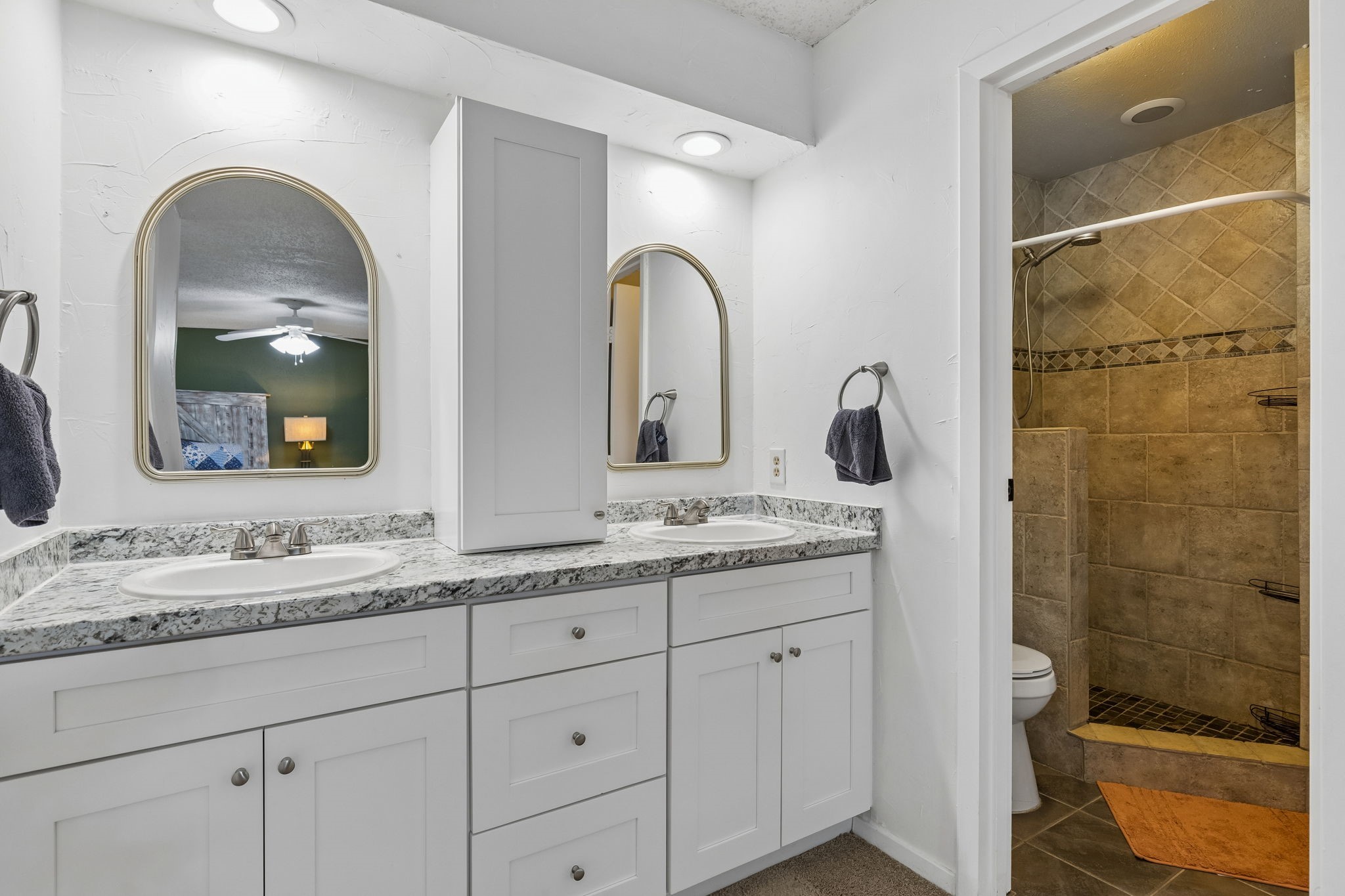 3437 Castle Rock Lane