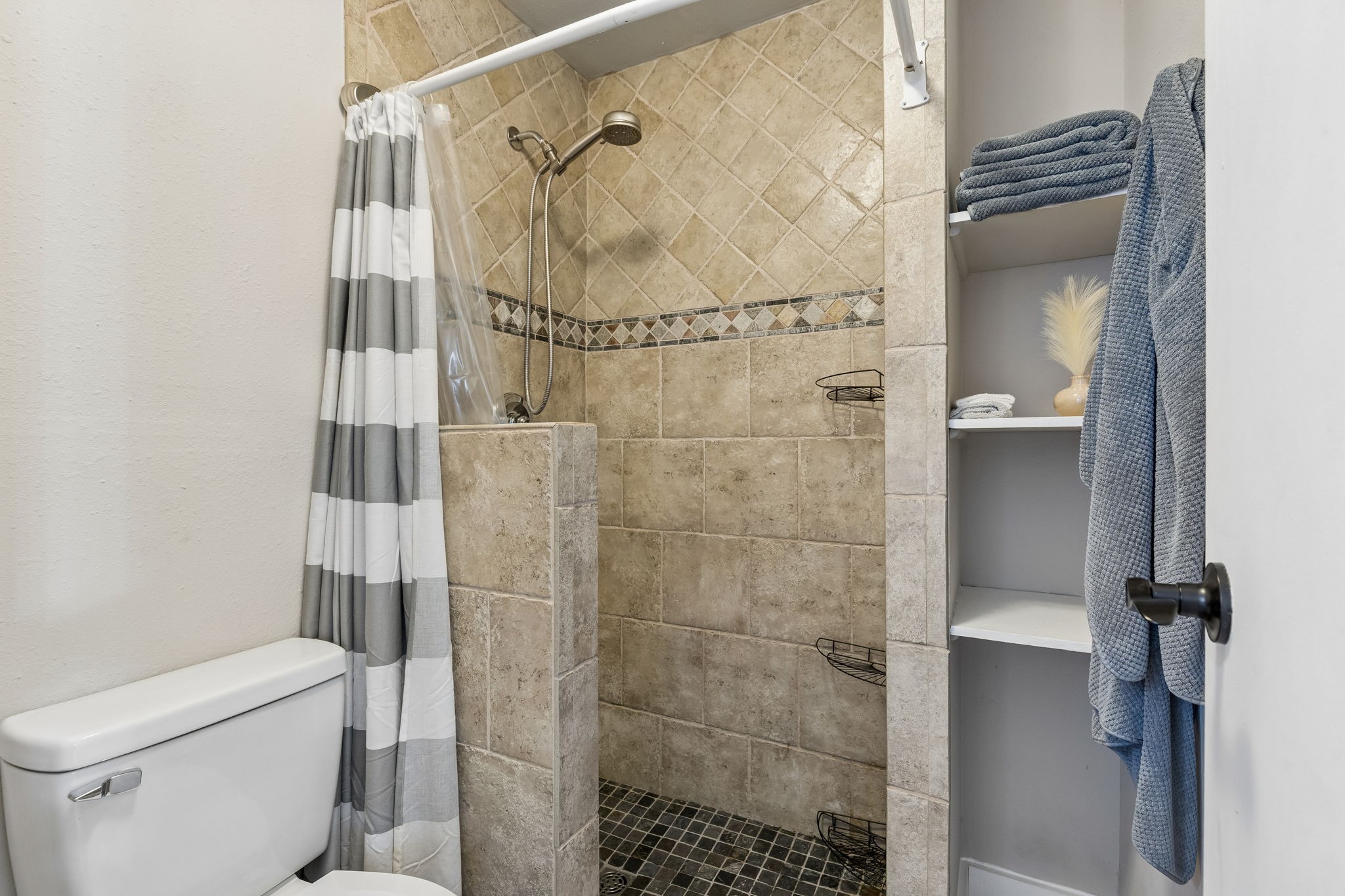 3437 Castle Rock Lane