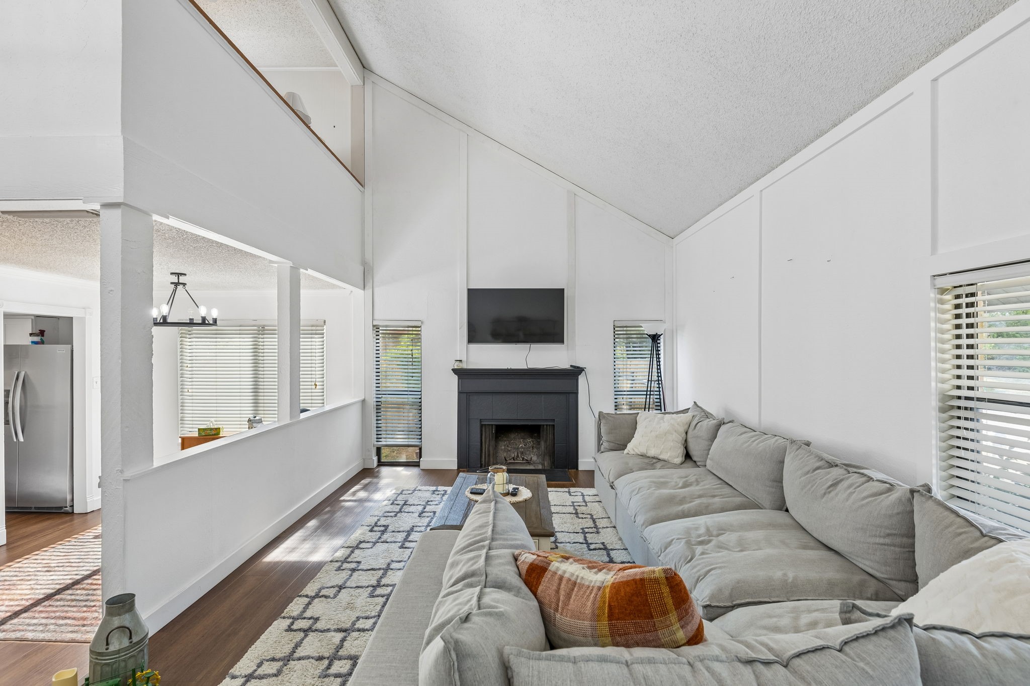 3437 Castle Rock Lane