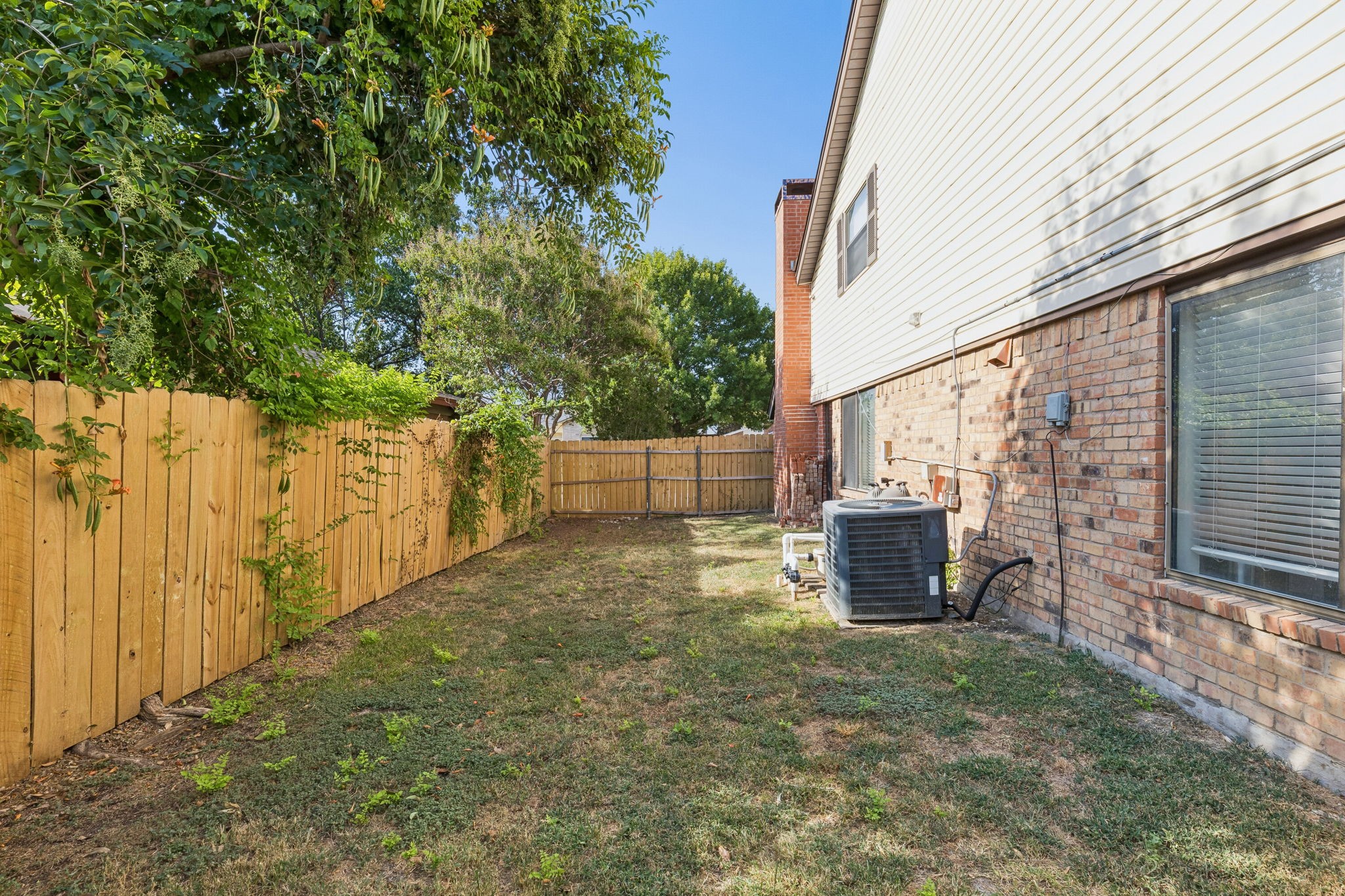 3437 Castle Rock Lane