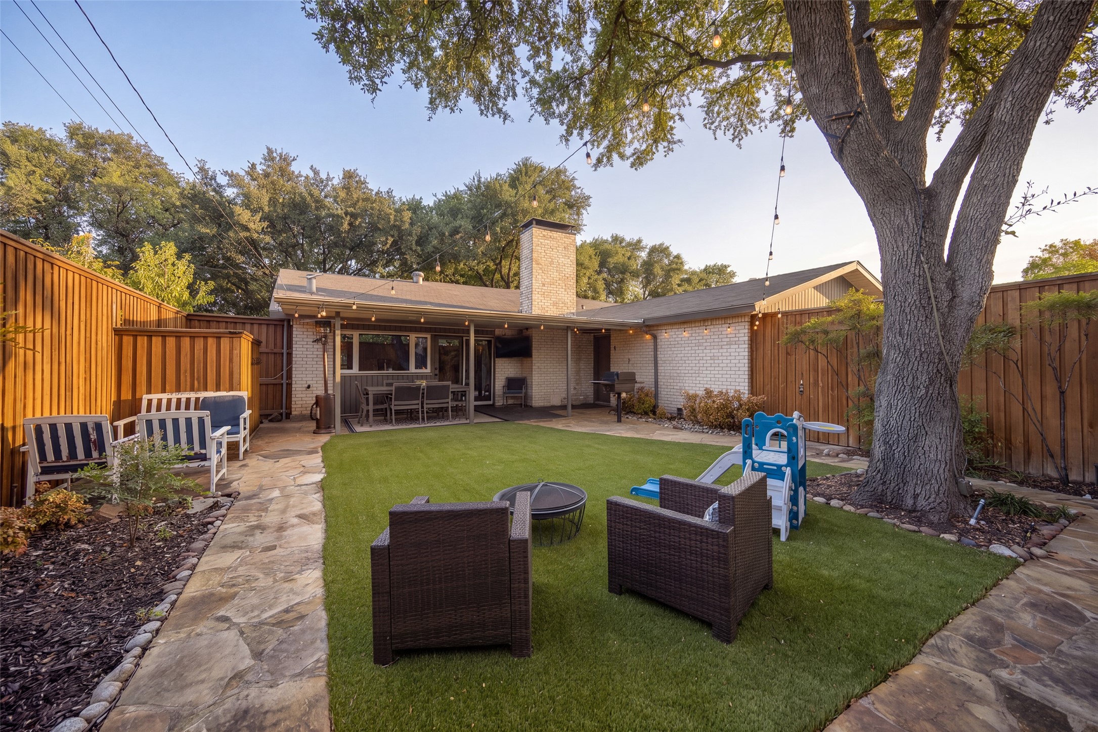 10945 Middle Knoll Drive