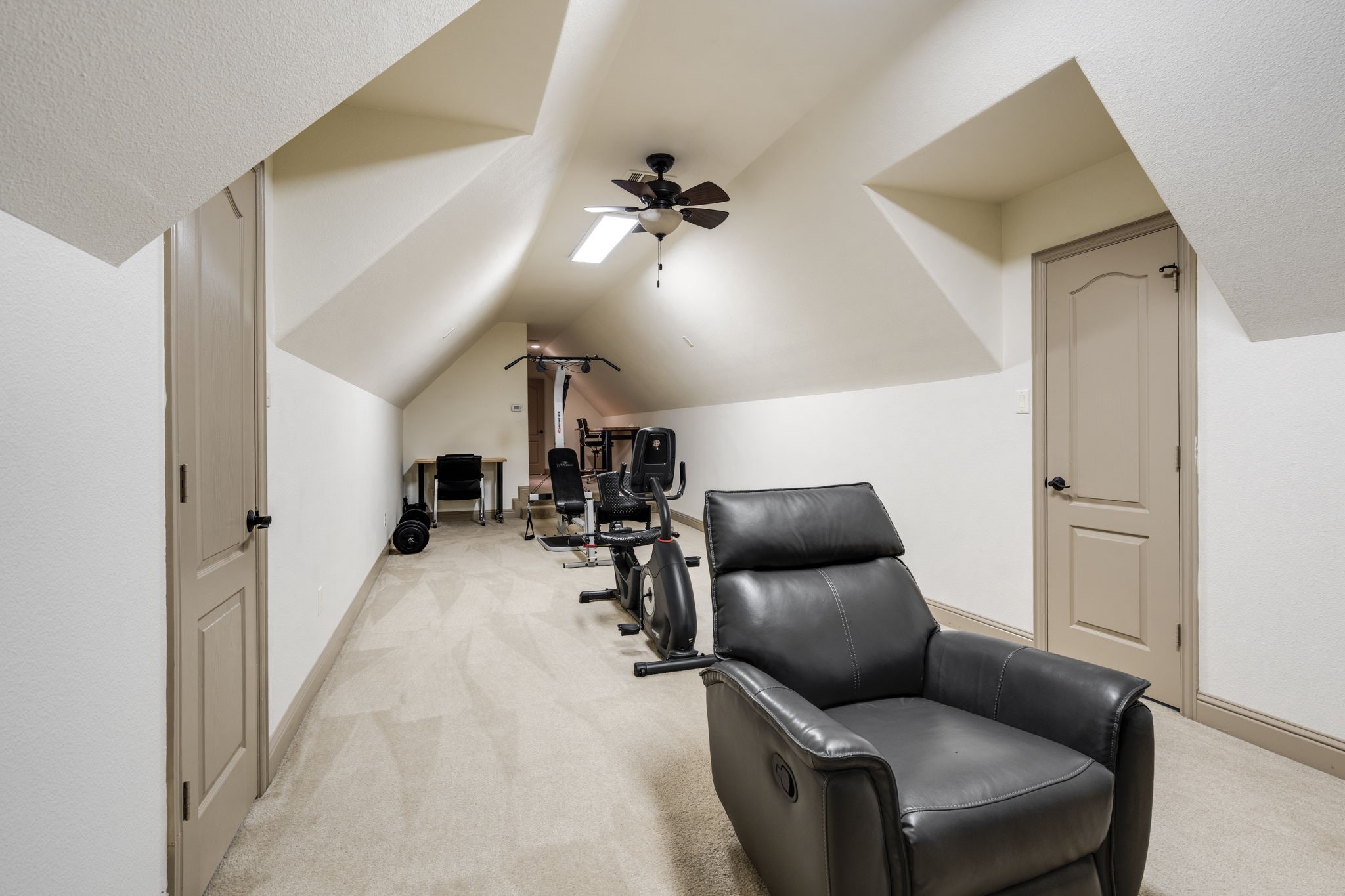 1017 Hilltop Drive