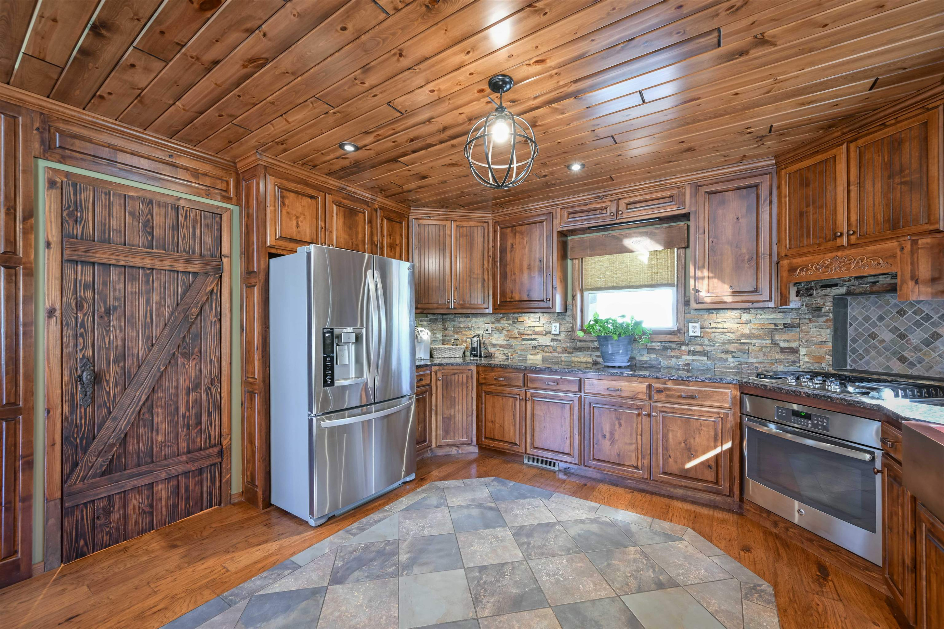 576 Ridgeway Road