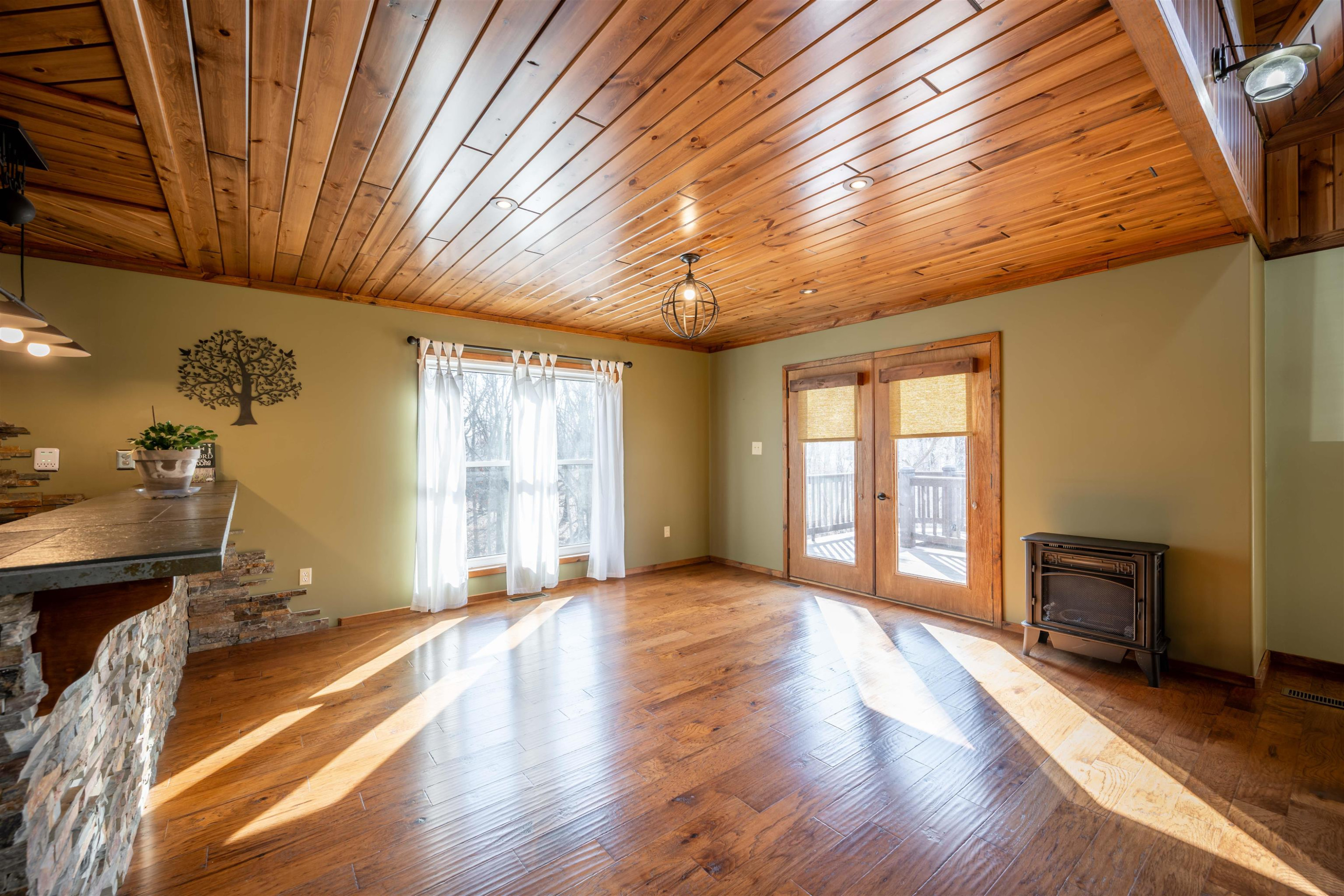 576 Ridgeway Road