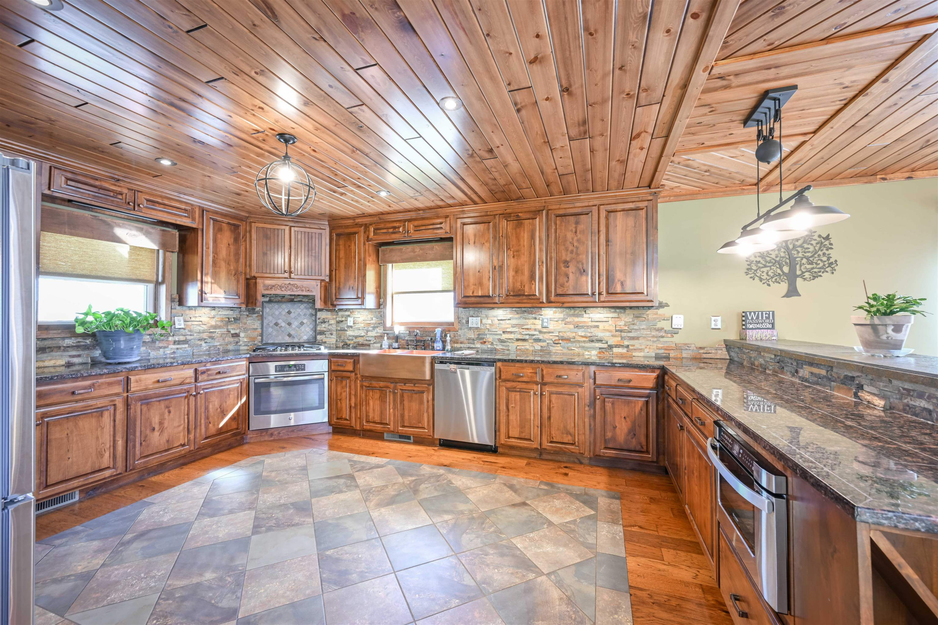 576 Ridgeway Road