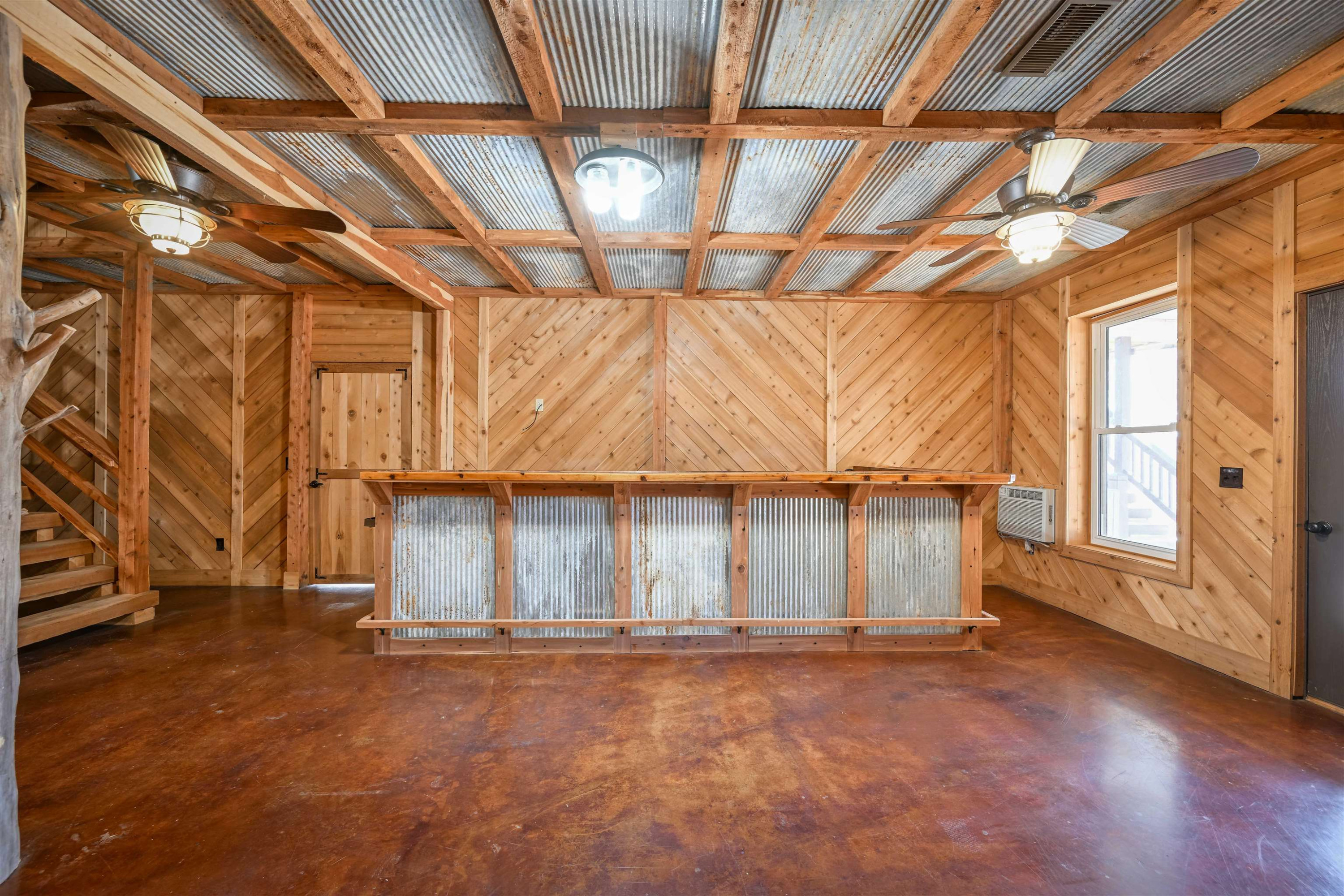 576 Ridgeway Road