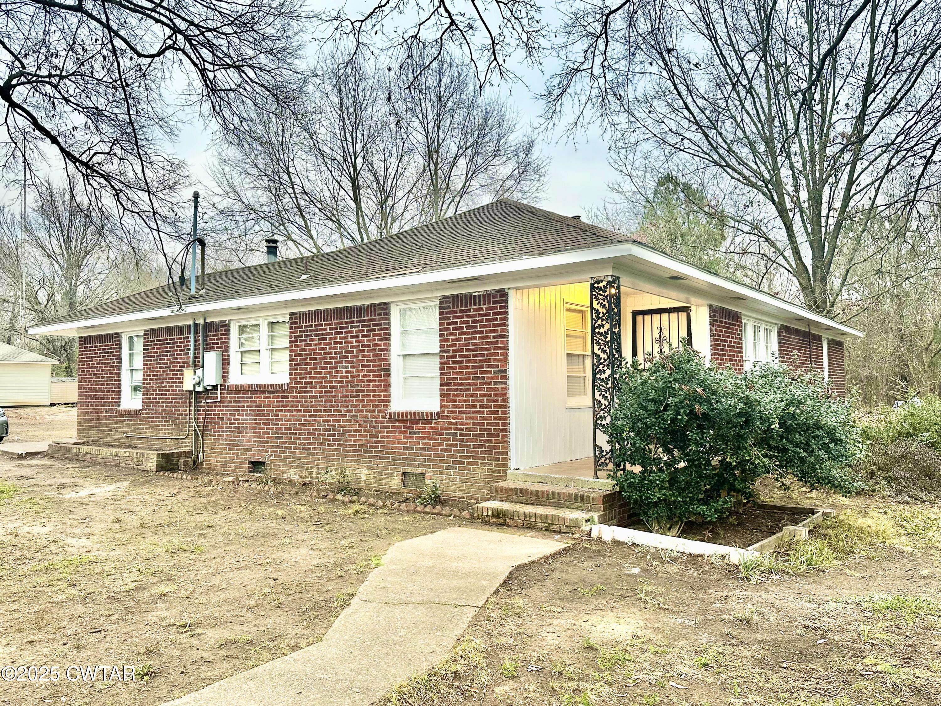 980 N Circle Road