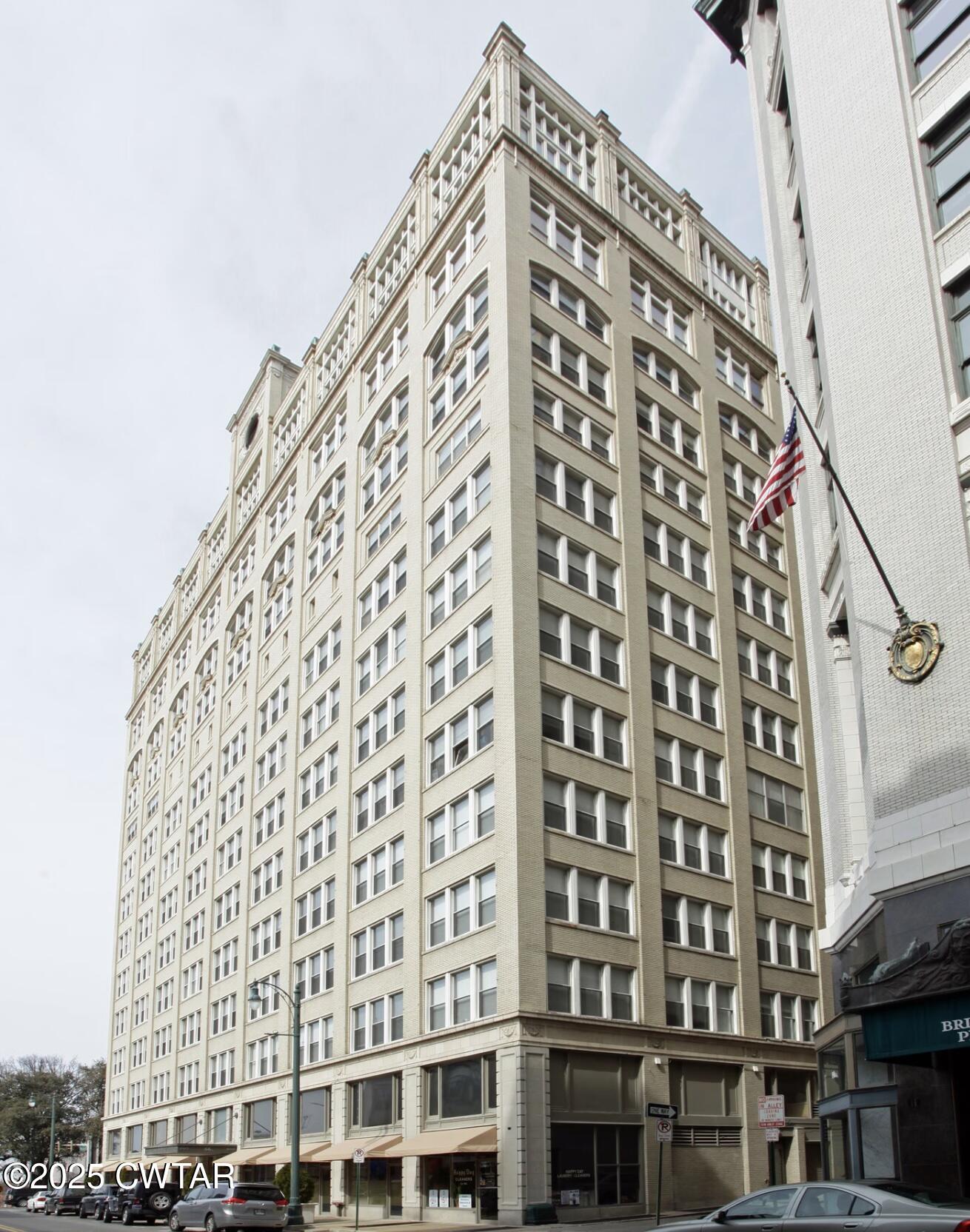 66 Monroe Avenue, 302