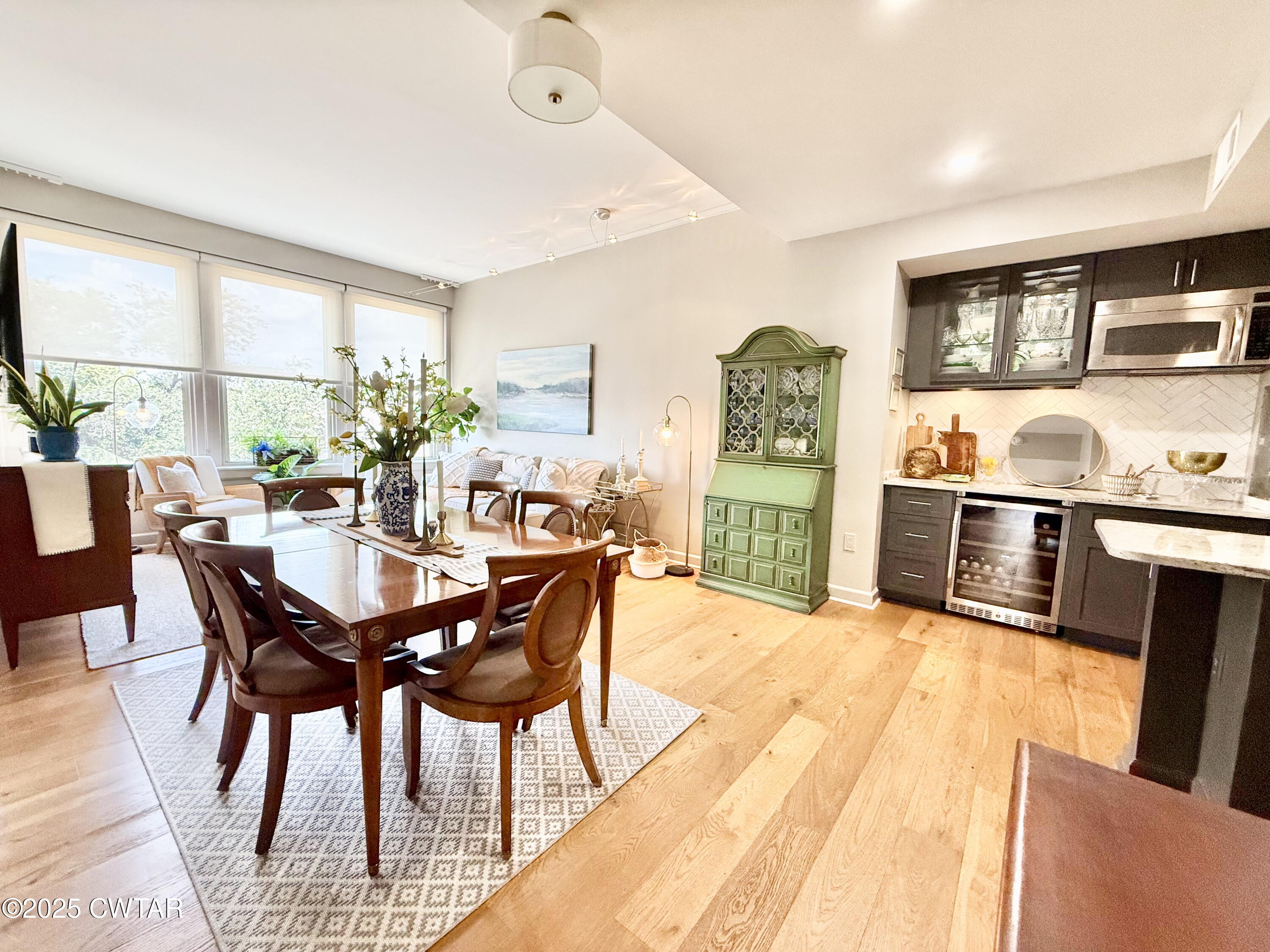 66 Monroe Avenue, 302