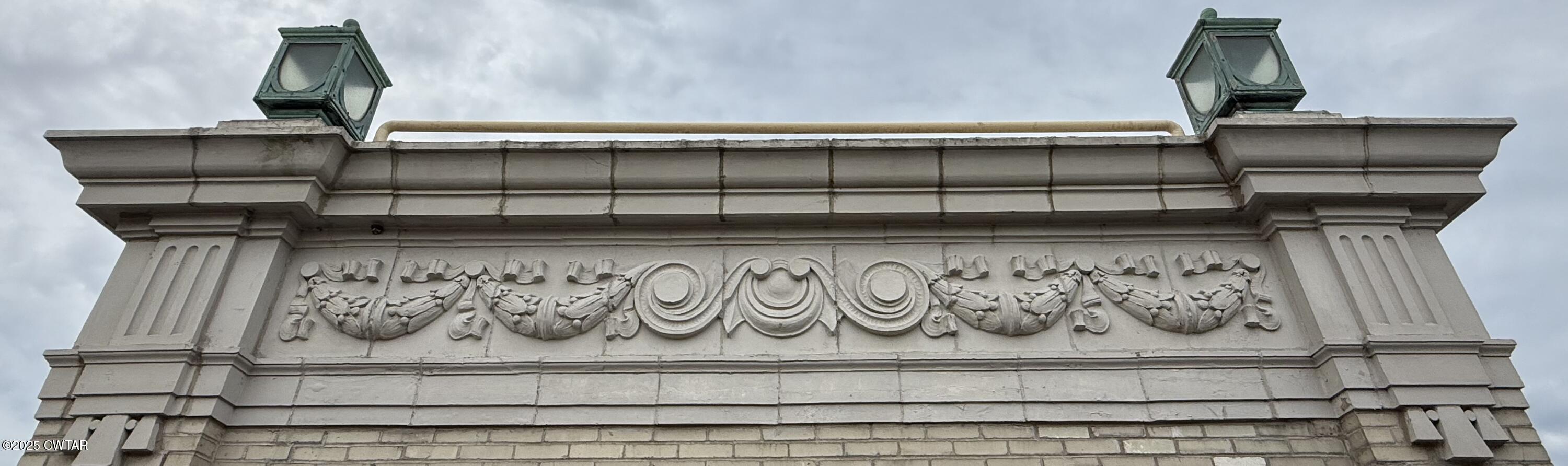 66 Monroe Avenue, 302