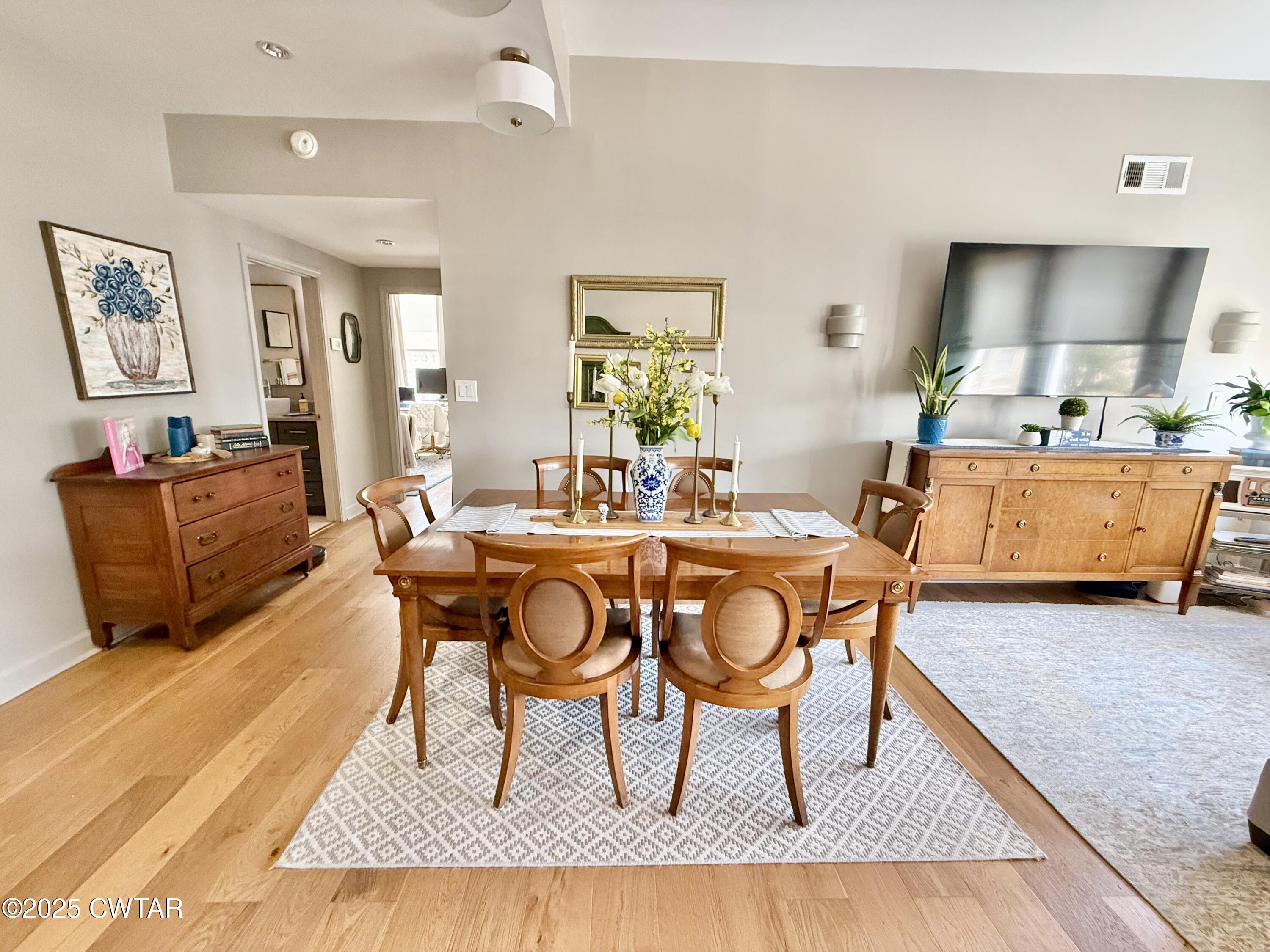 66 Monroe Avenue, 302