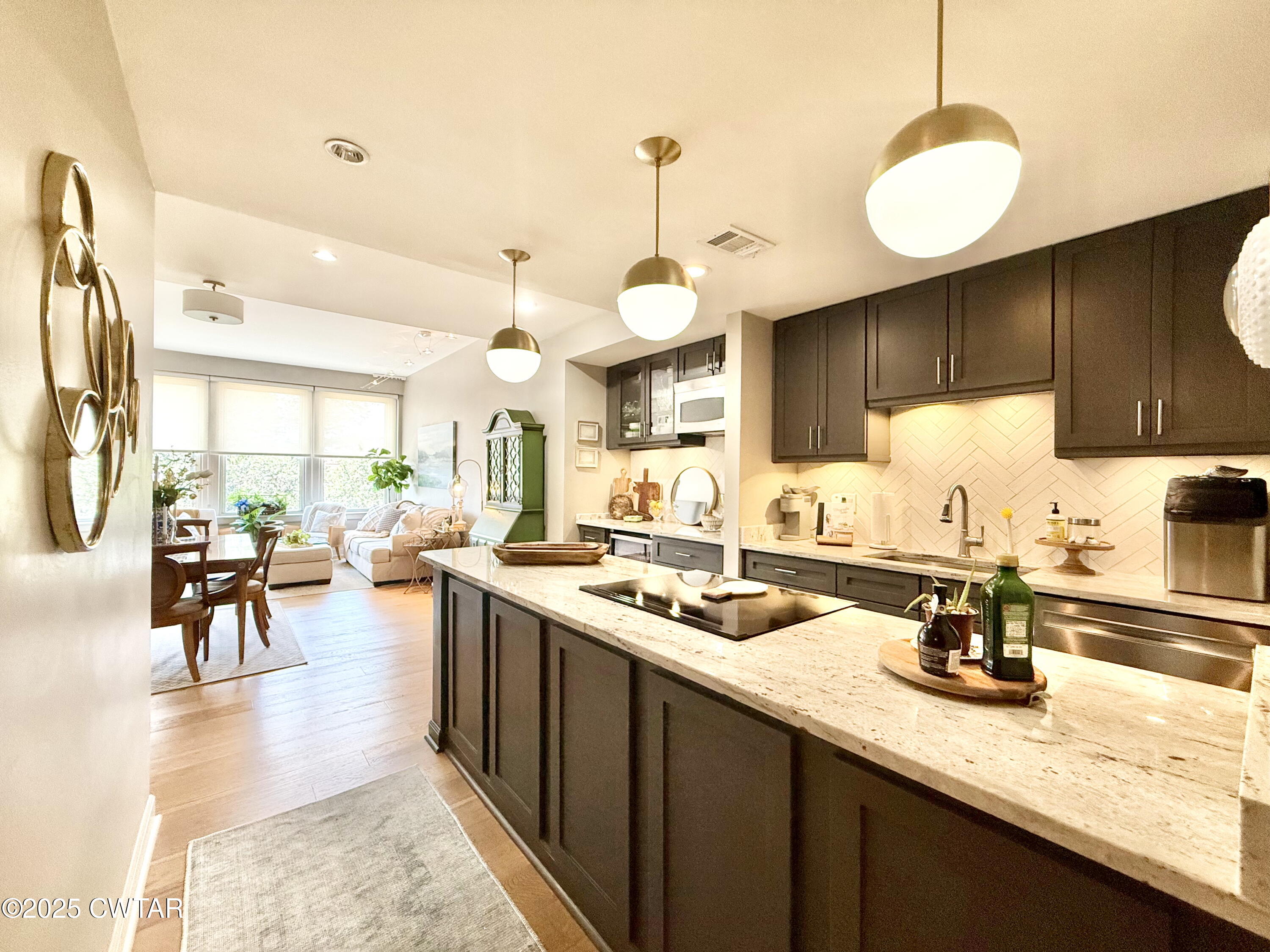 66 Monroe Avenue, 302