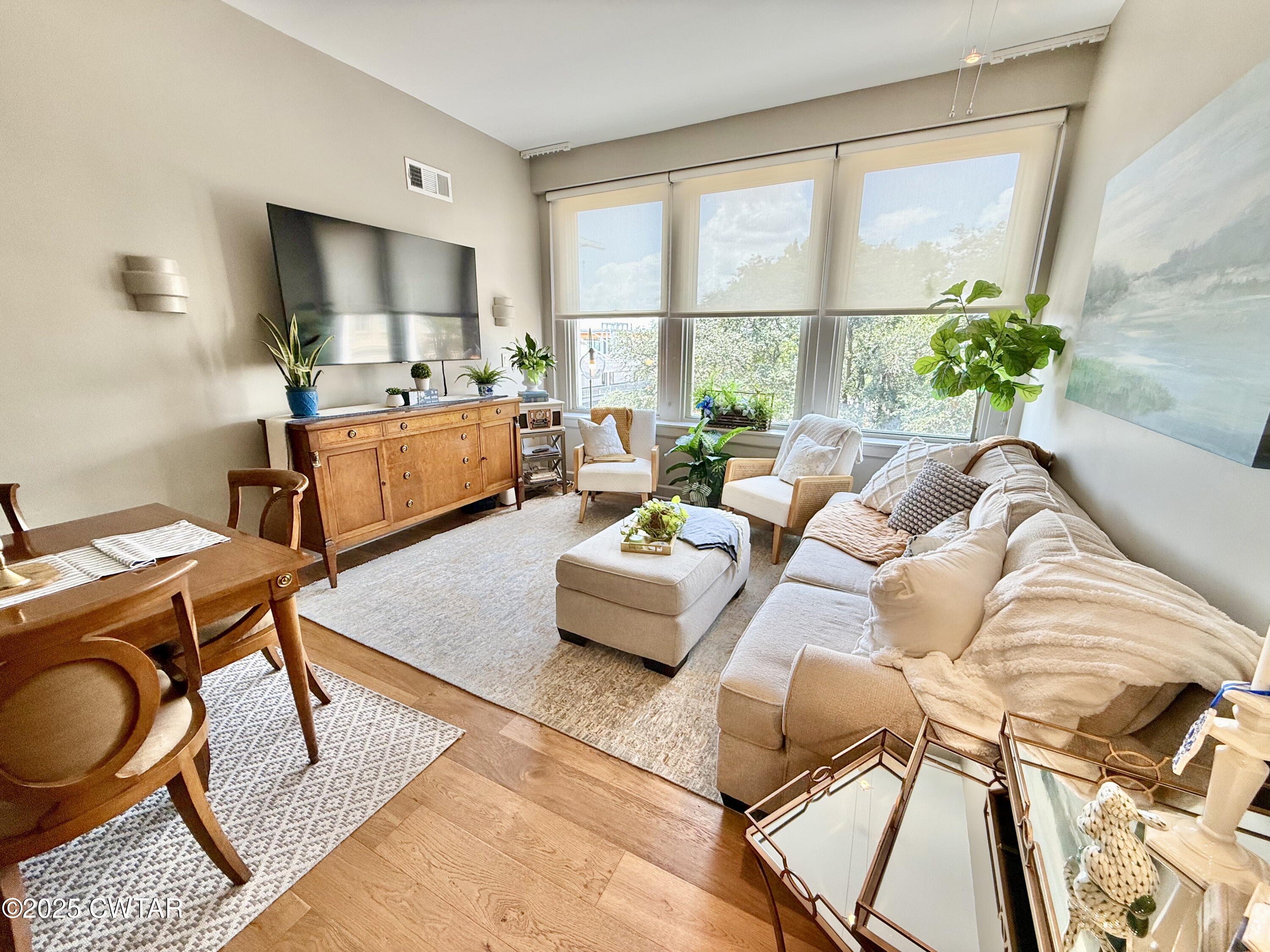 66 Monroe Avenue, 302