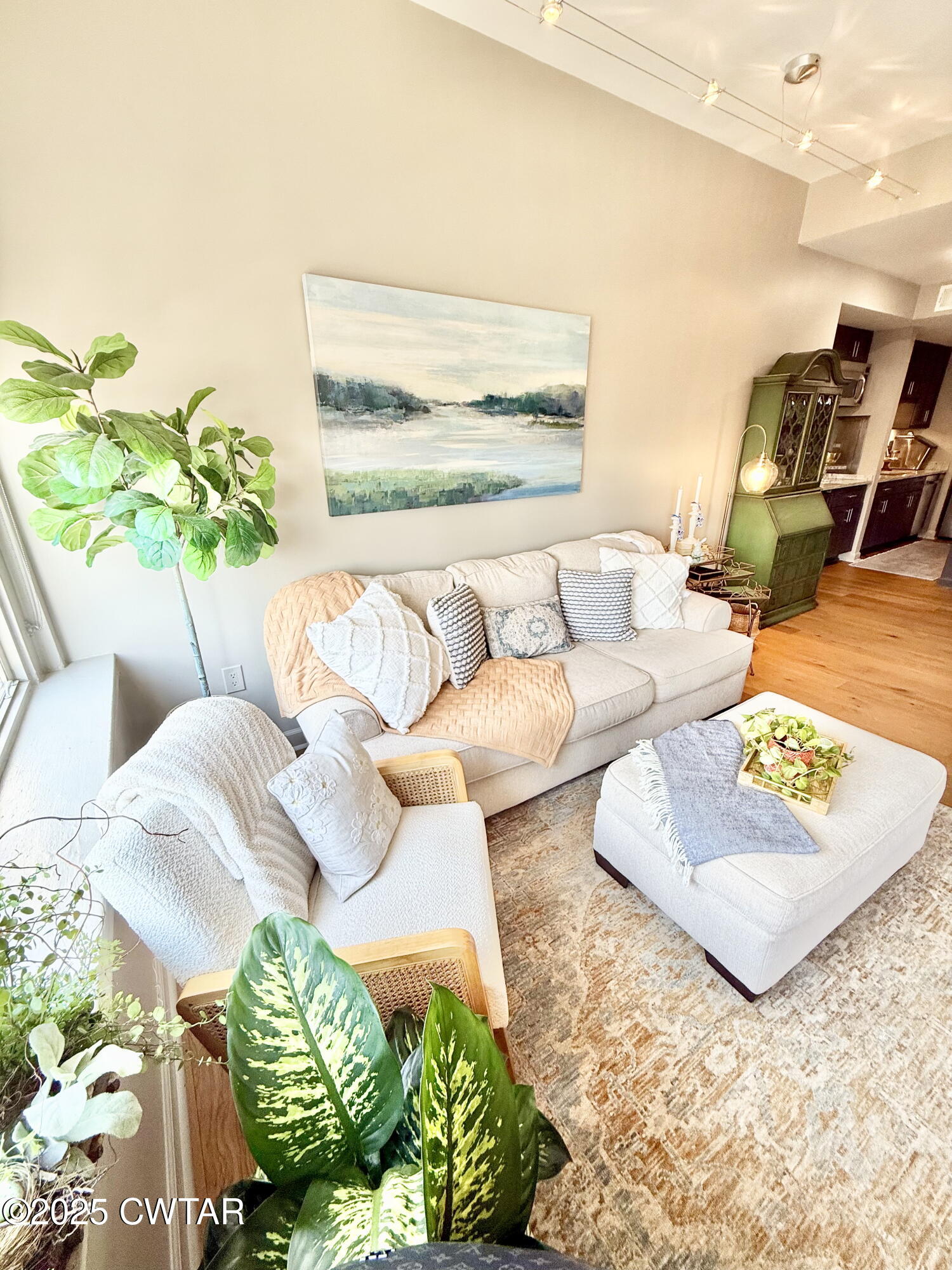 66 Monroe Avenue, 302