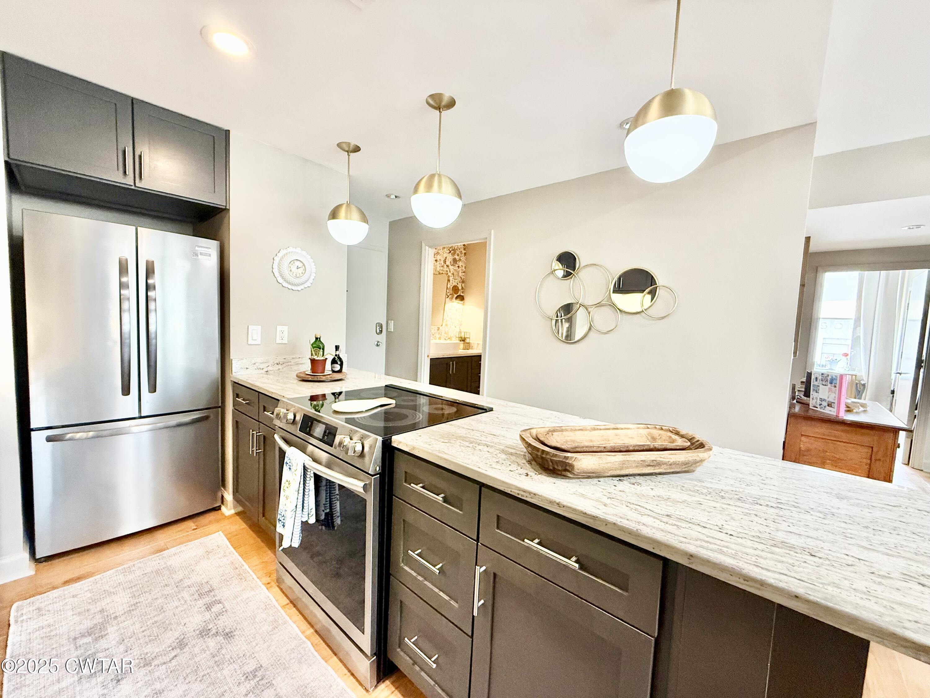 66 Monroe Avenue, 302