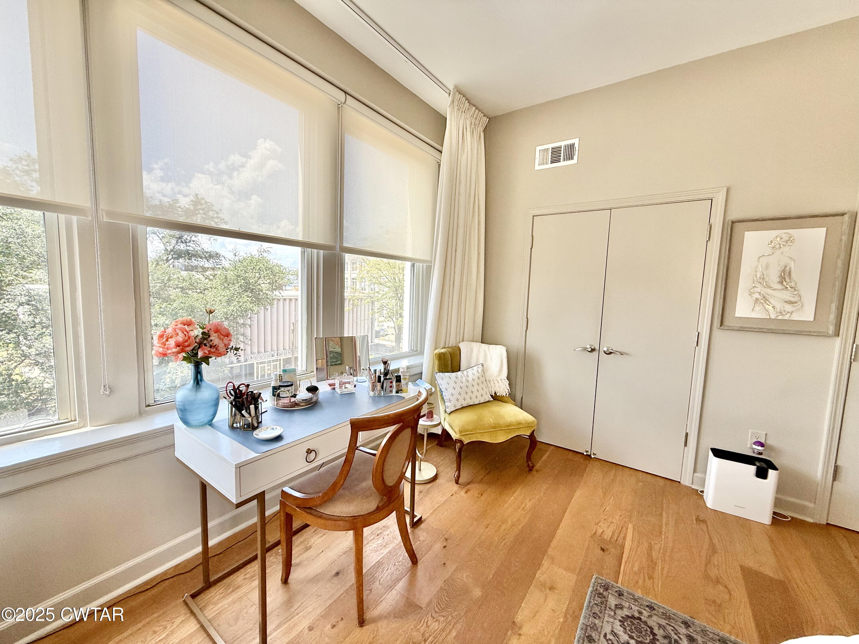 66 Monroe Avenue, 302