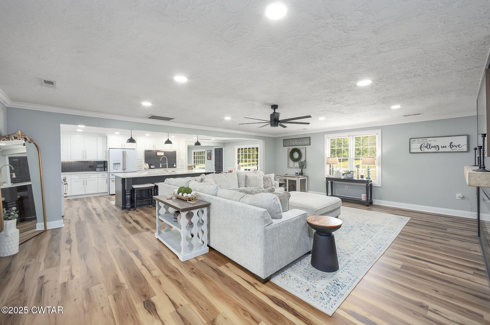 115 Dyer Highway