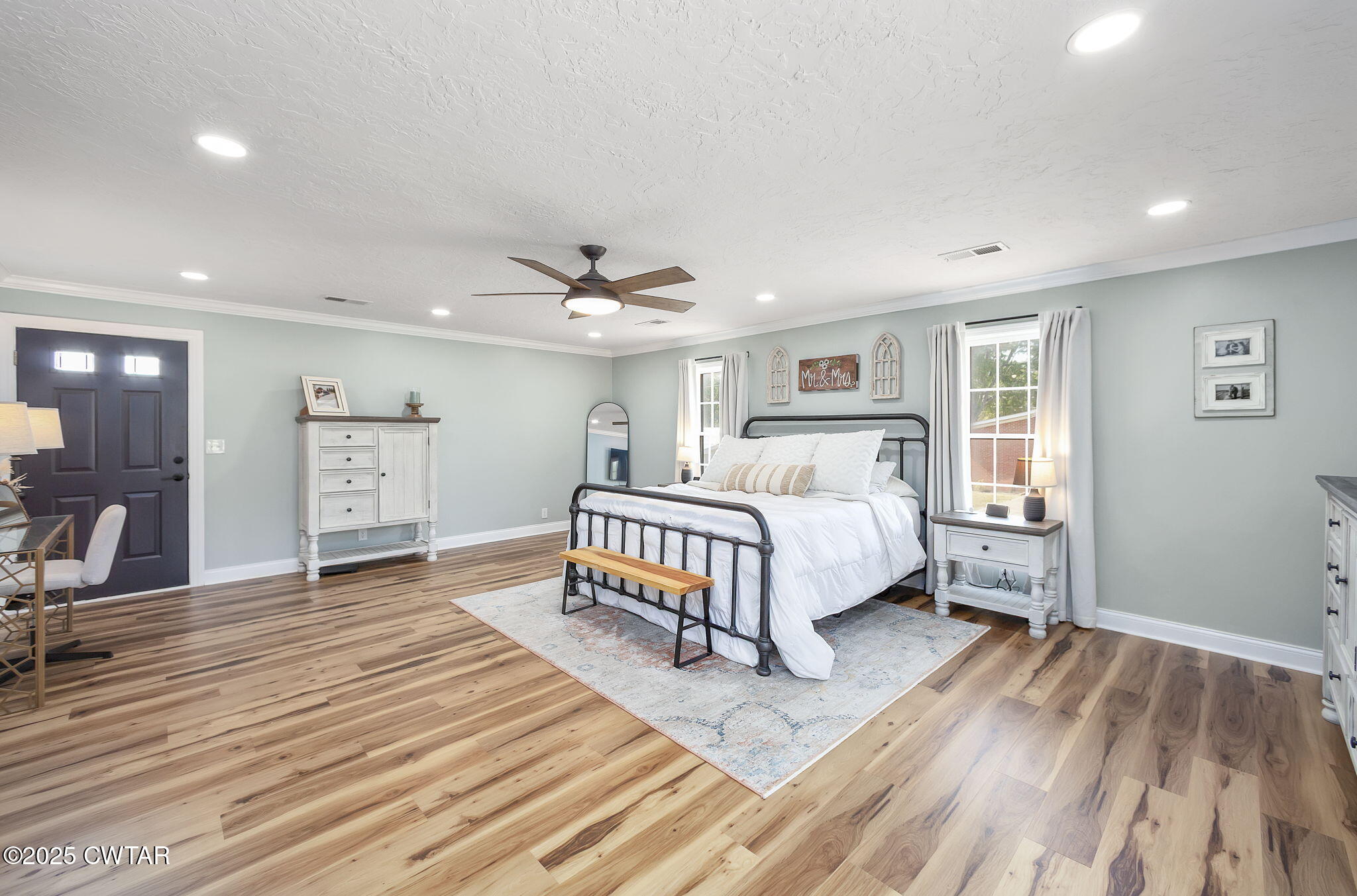 115 Dyer Highway