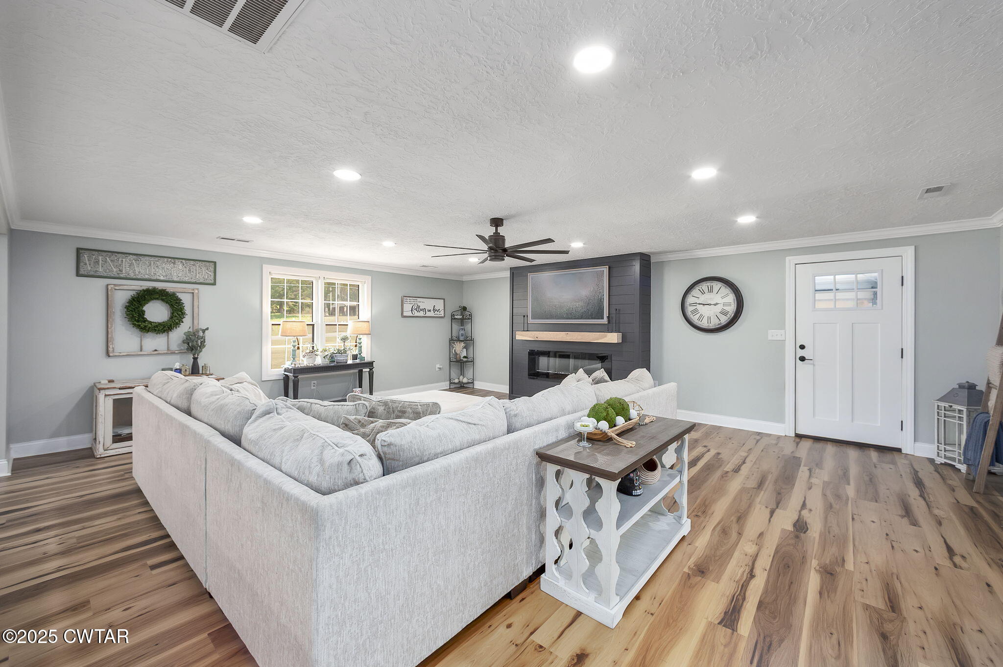 115 Dyer Highway