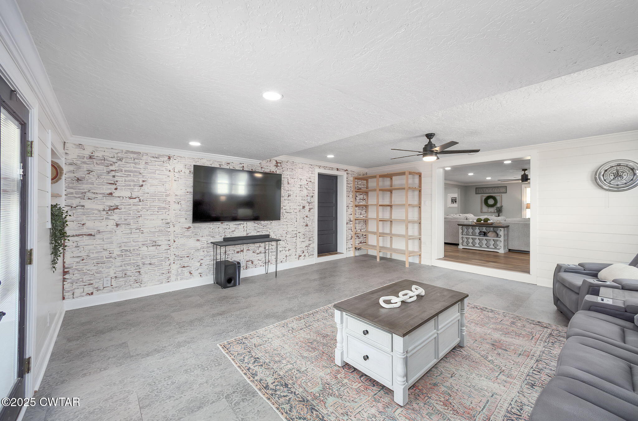 115 Dyer Highway