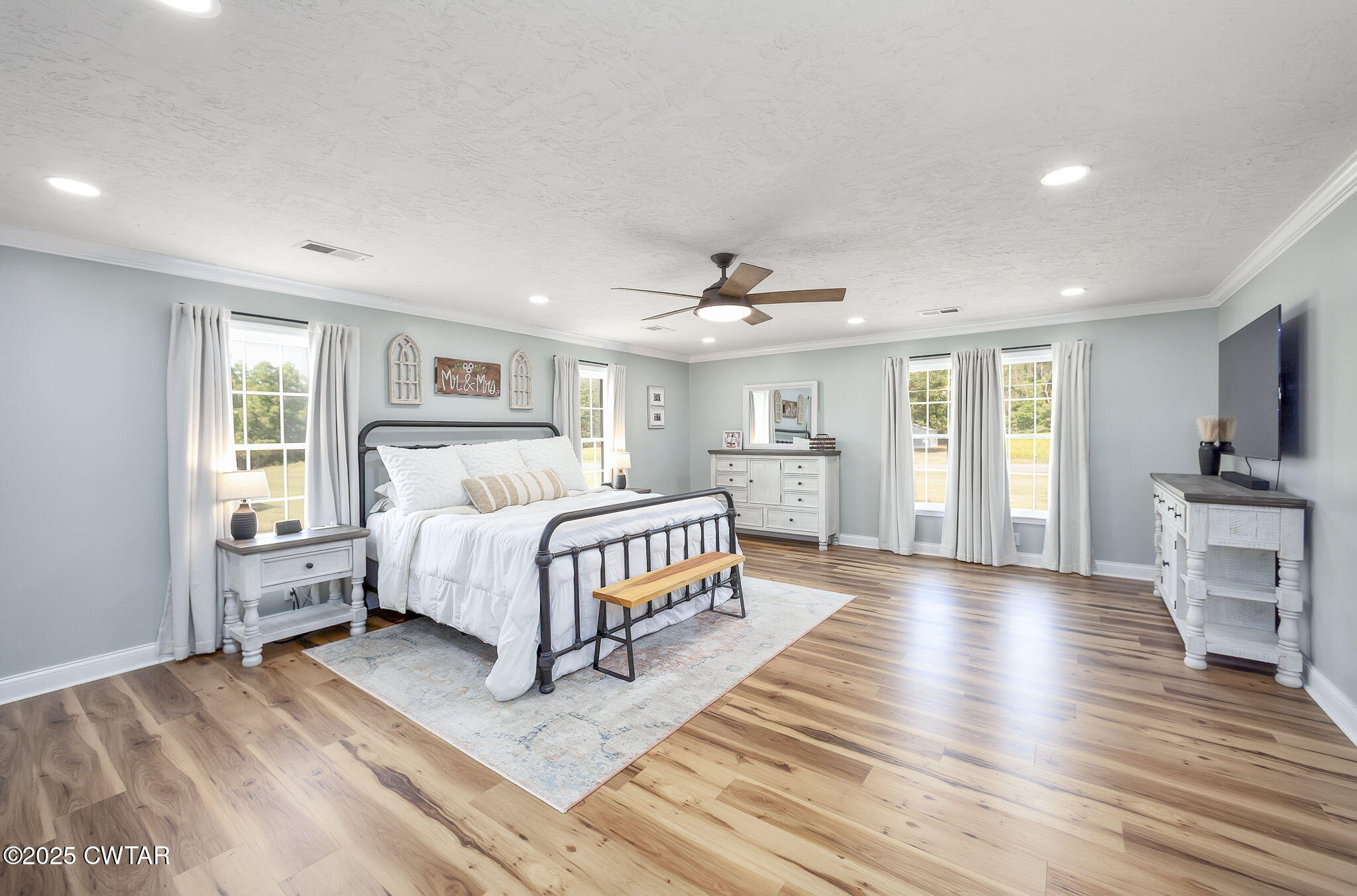 115 Dyer Highway
