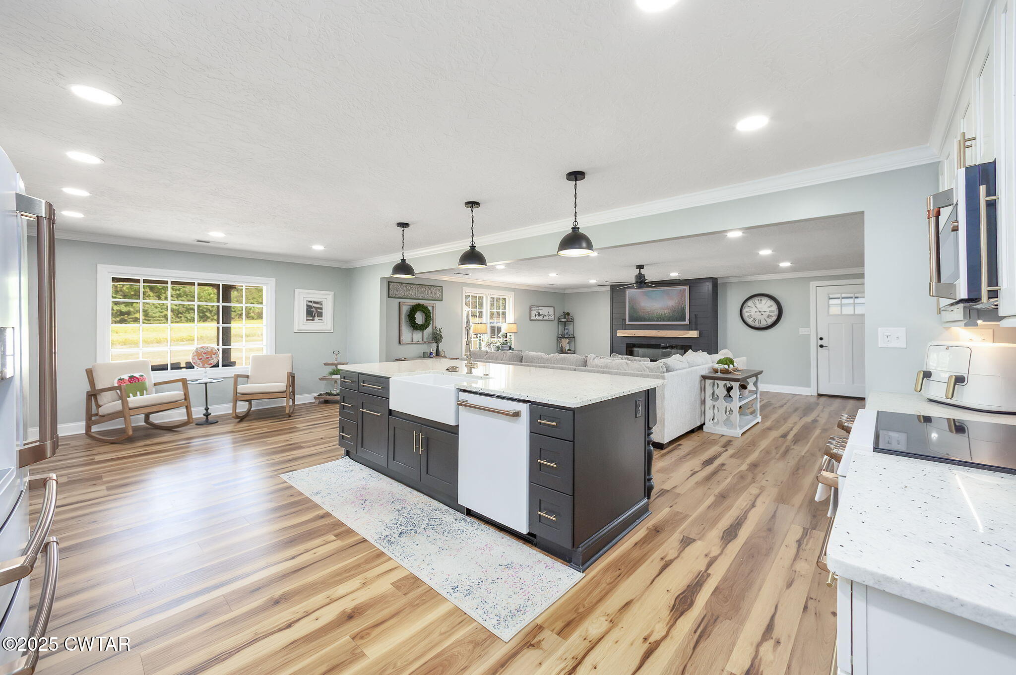 115 Dyer Highway
