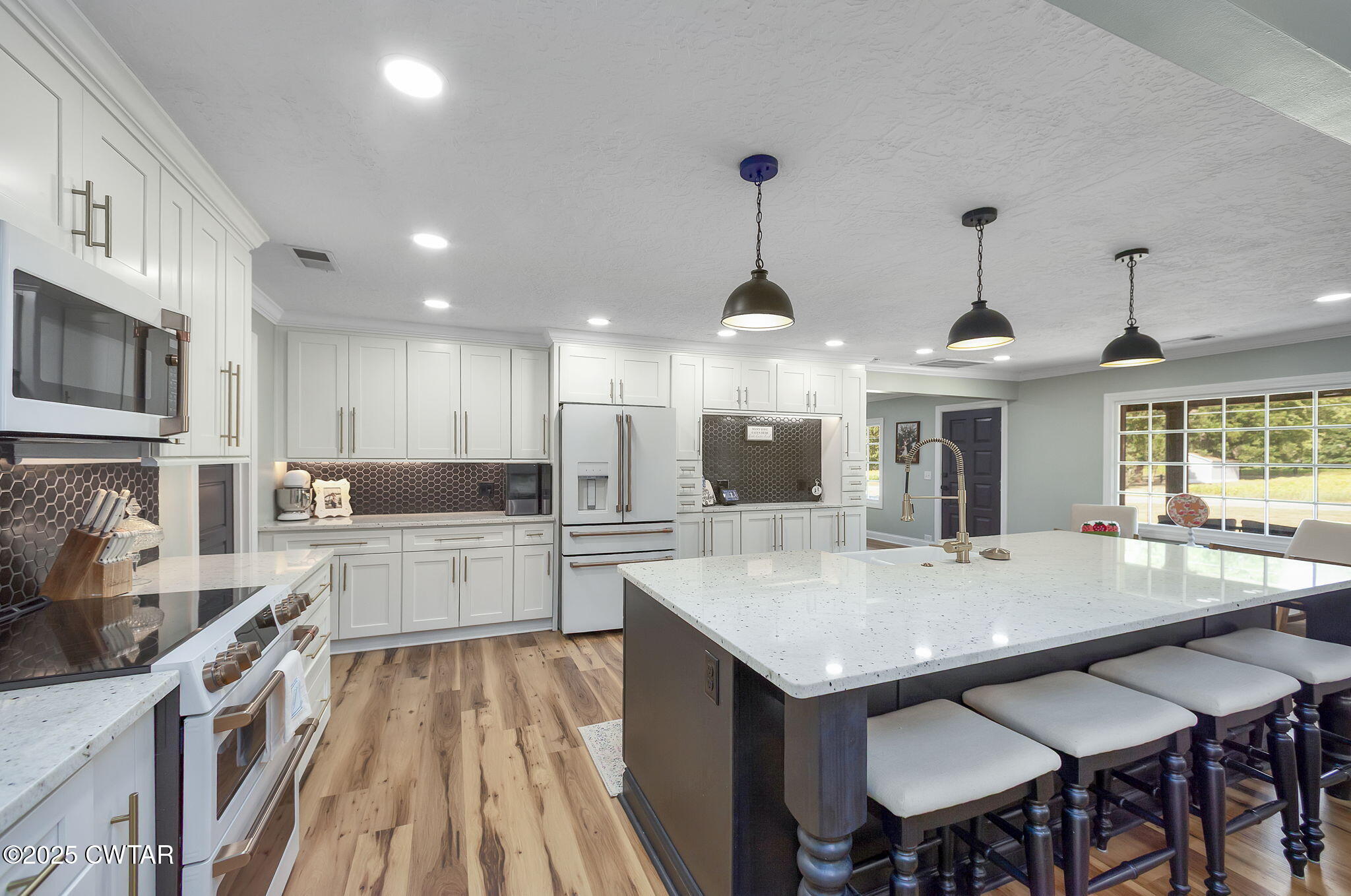 115 Dyer Highway