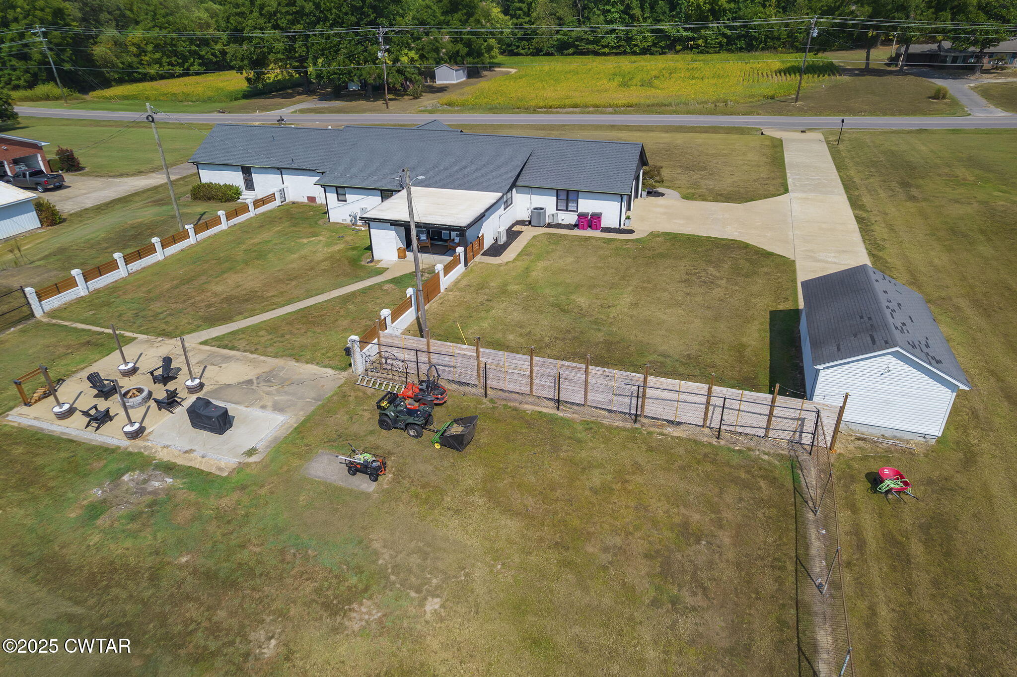 115 Dyer Highway