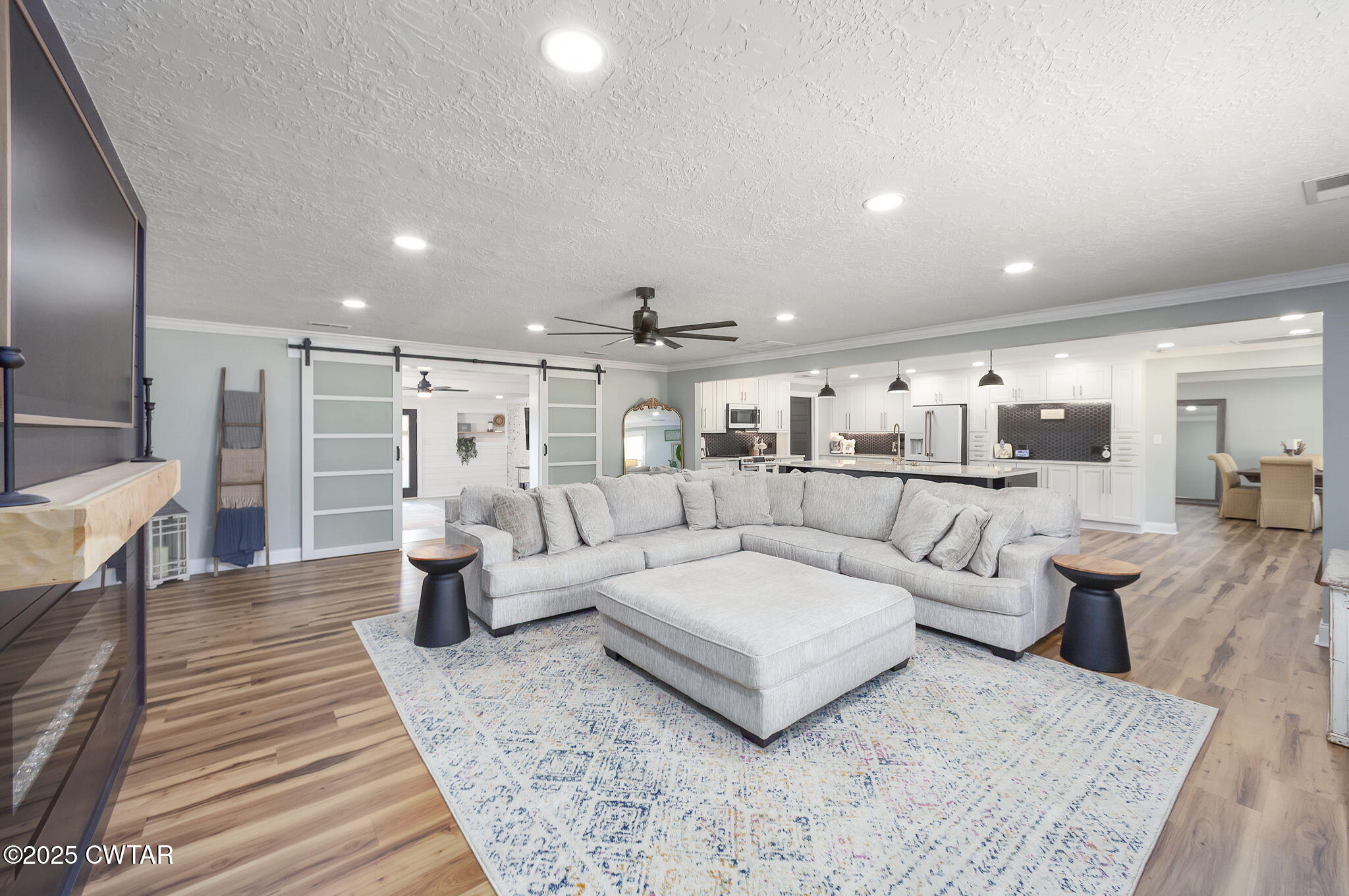 115 Dyer Highway