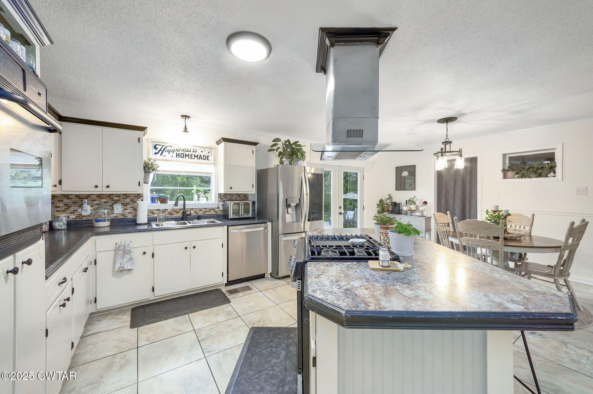 2735 Blue Goose Road