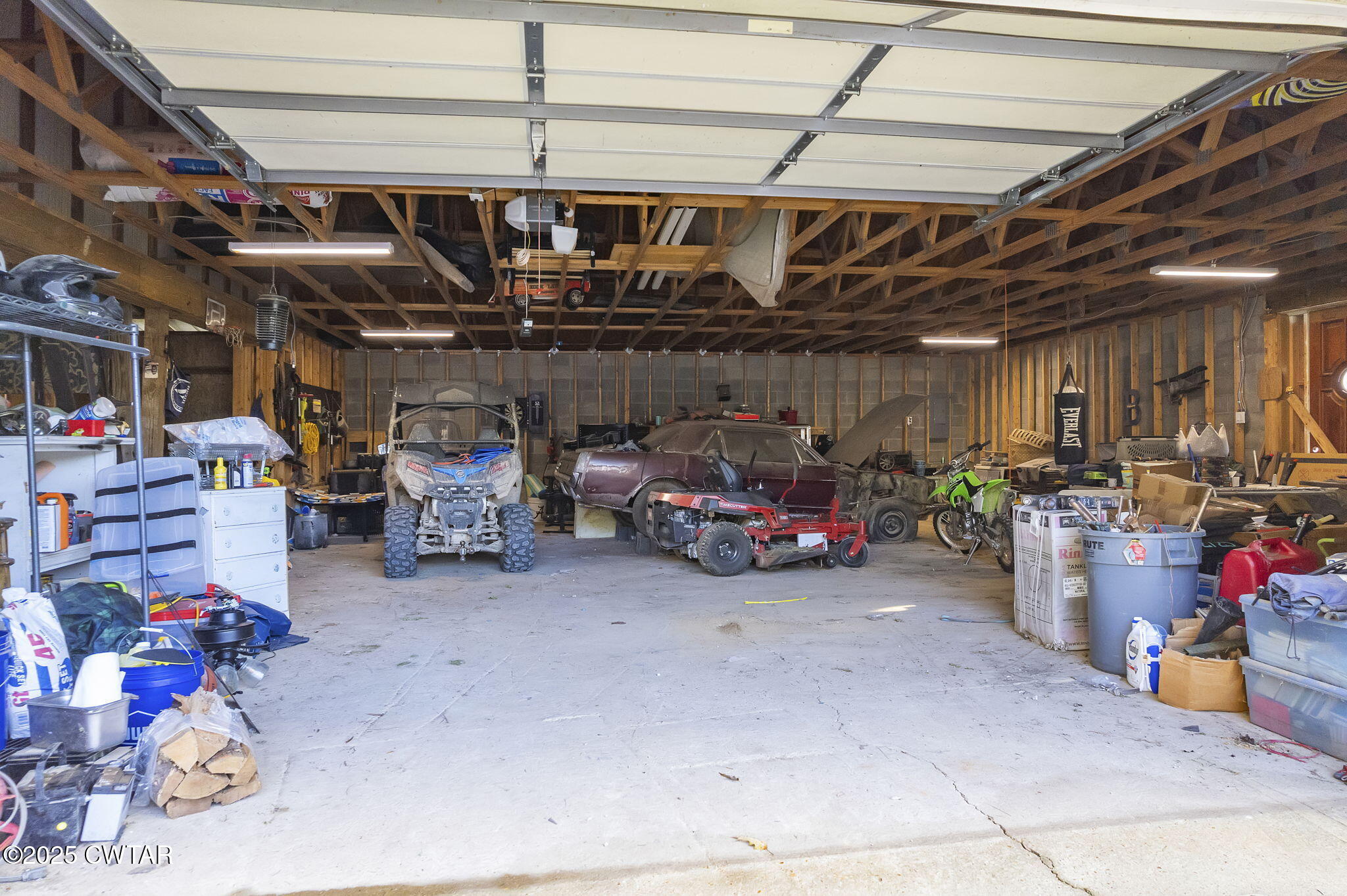 2735 Blue Goose Road