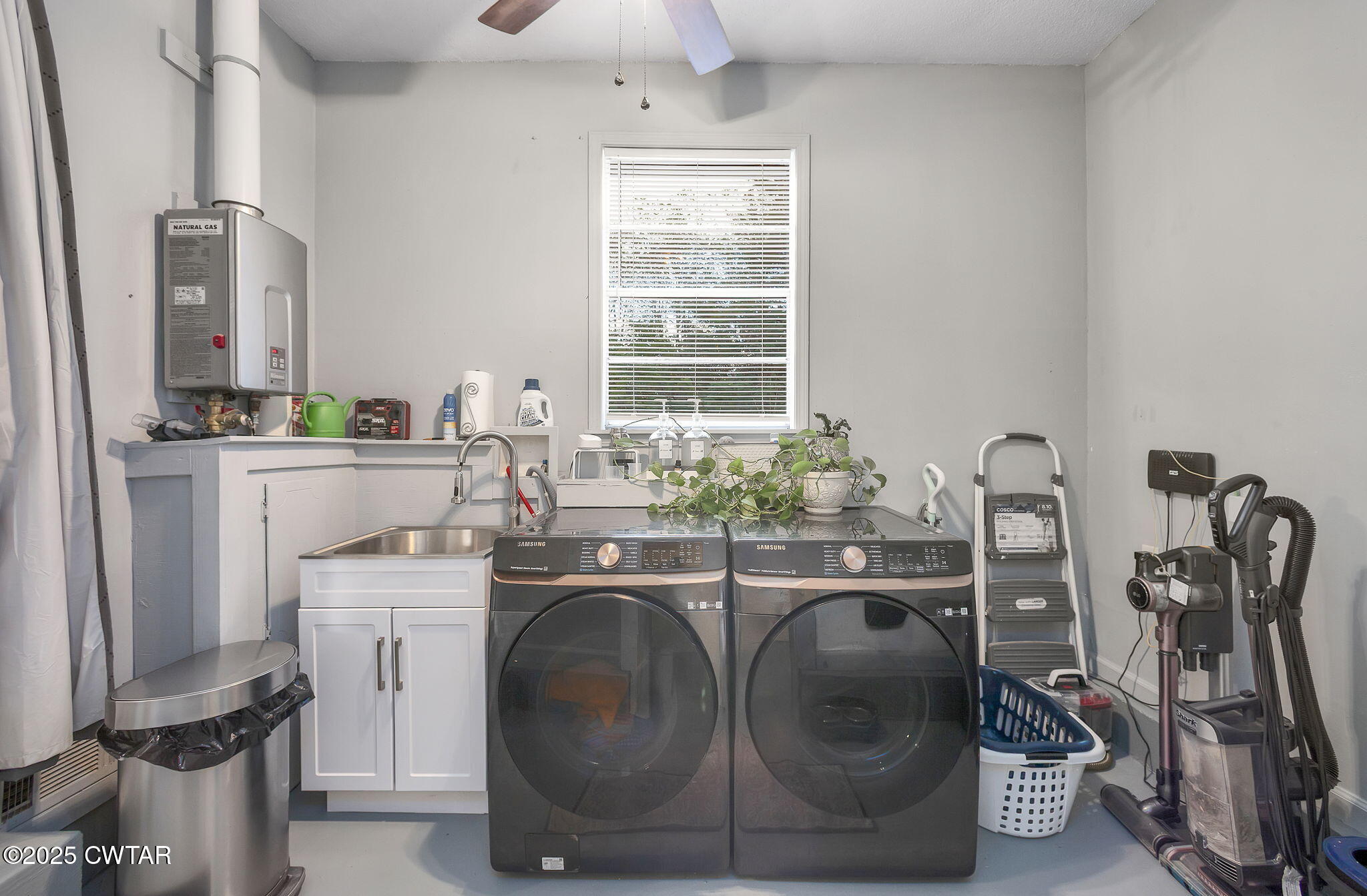 2735 Blue Goose Road