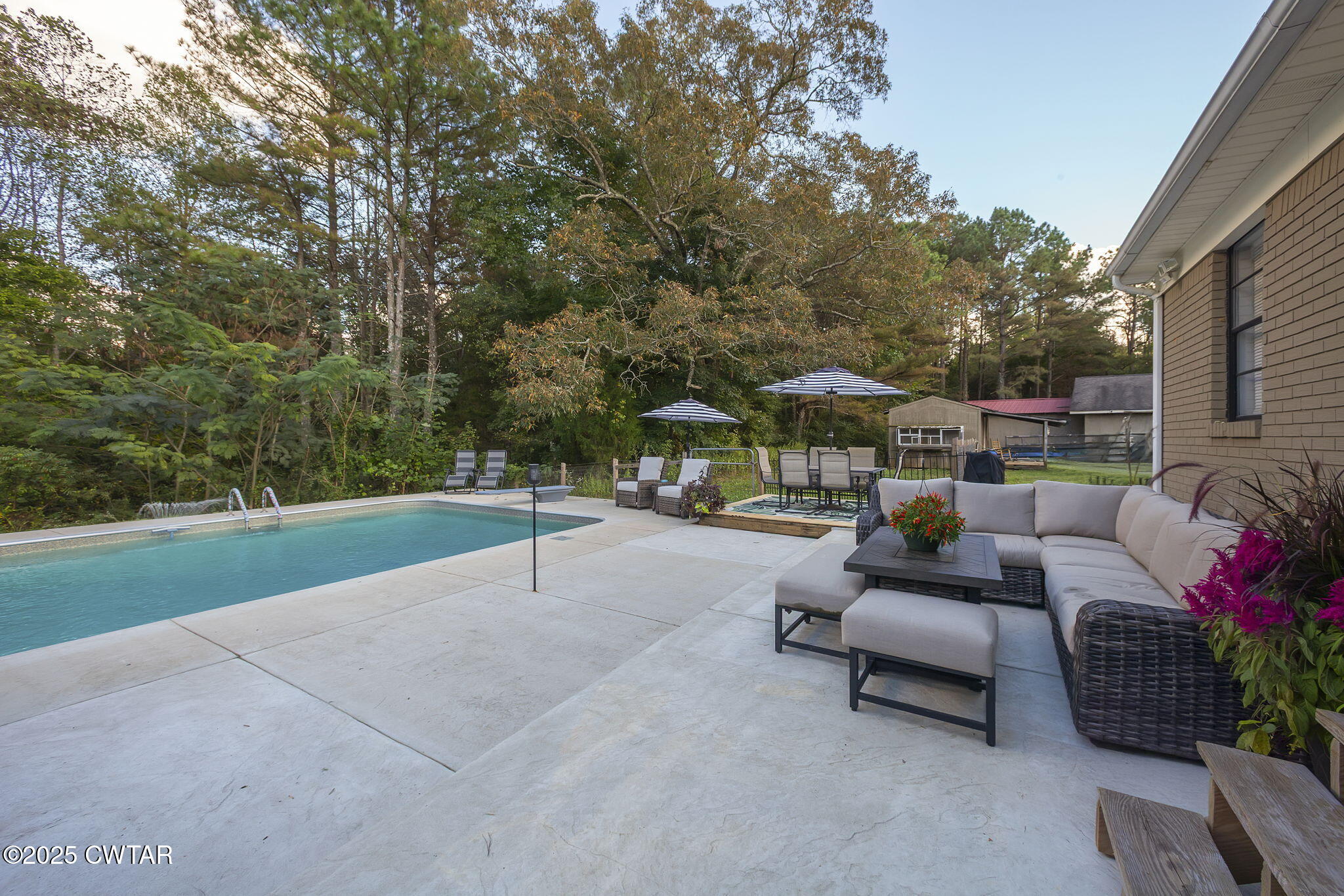 2735 Blue Goose Road