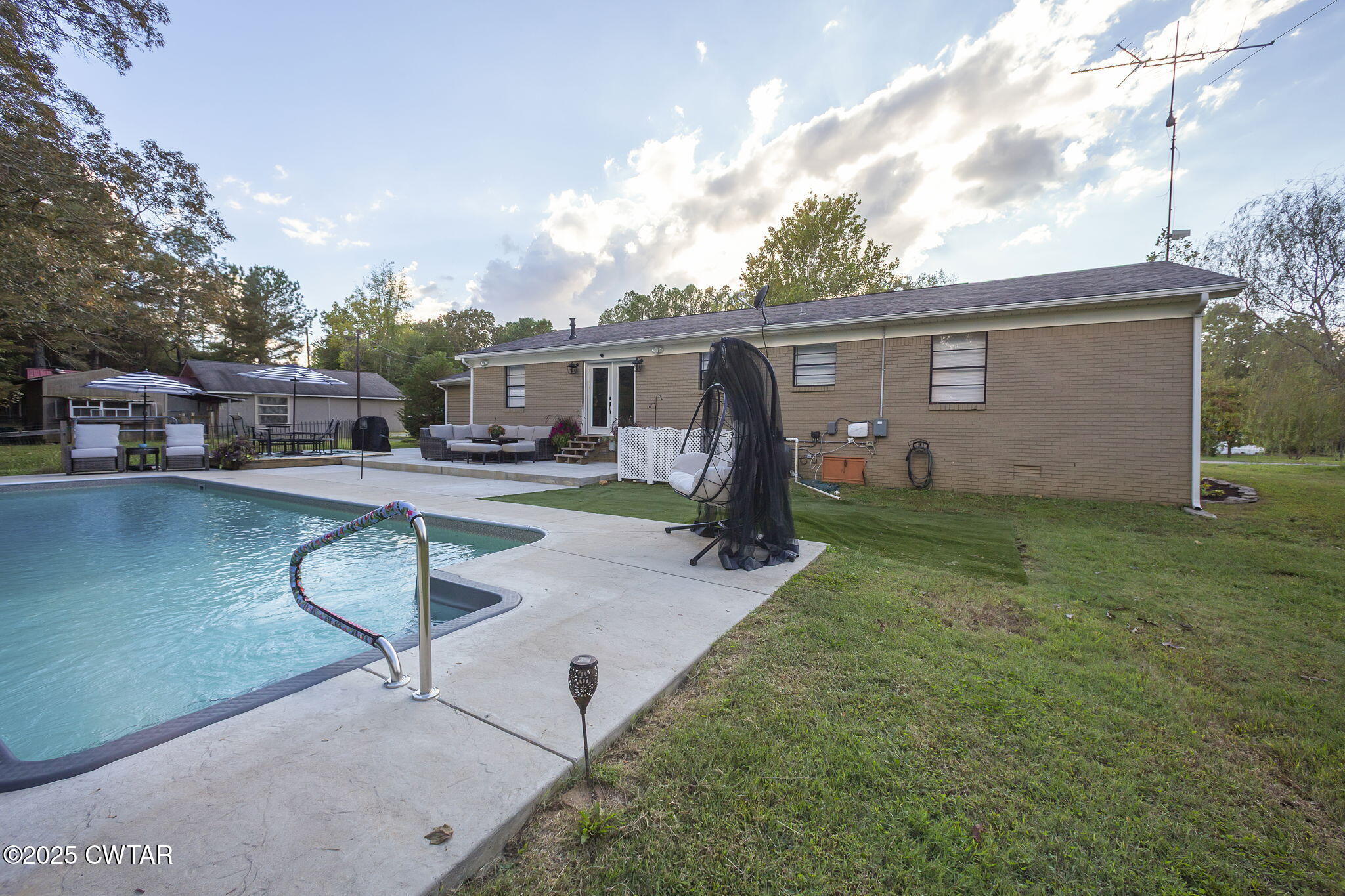 2735 Blue Goose Road