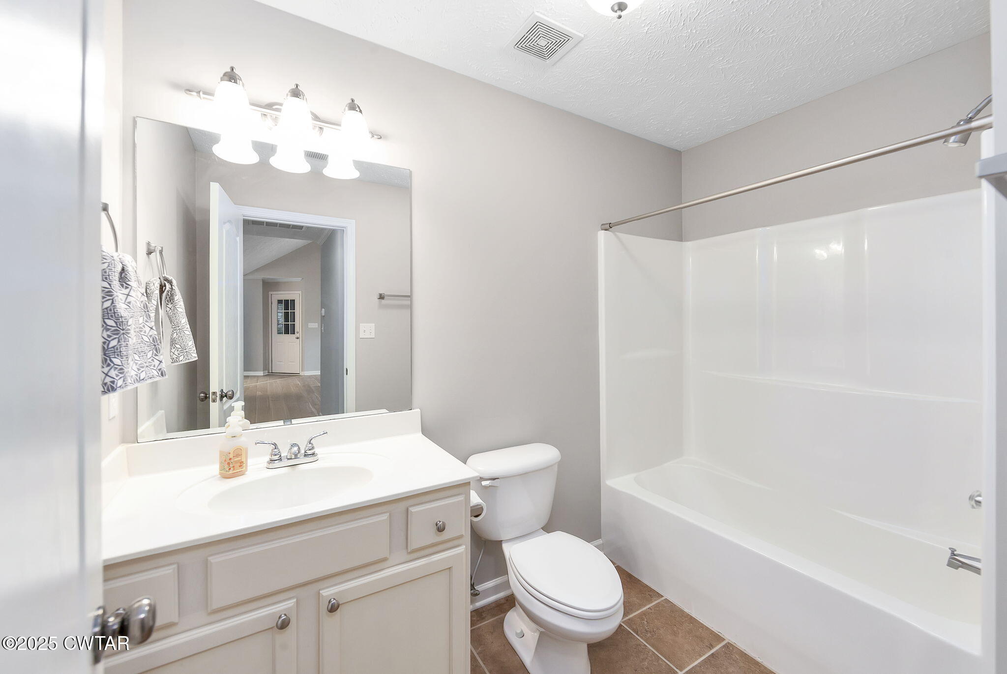 5987 Creekside Drive