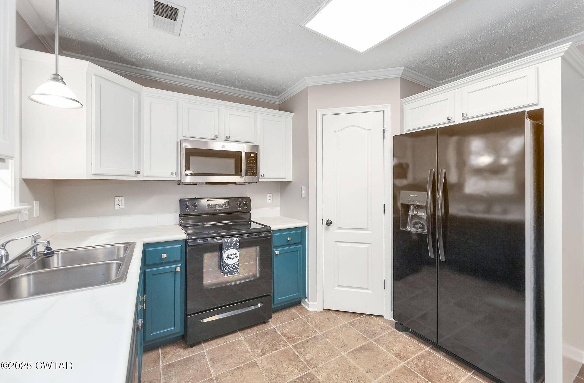 5987 Creekside Drive