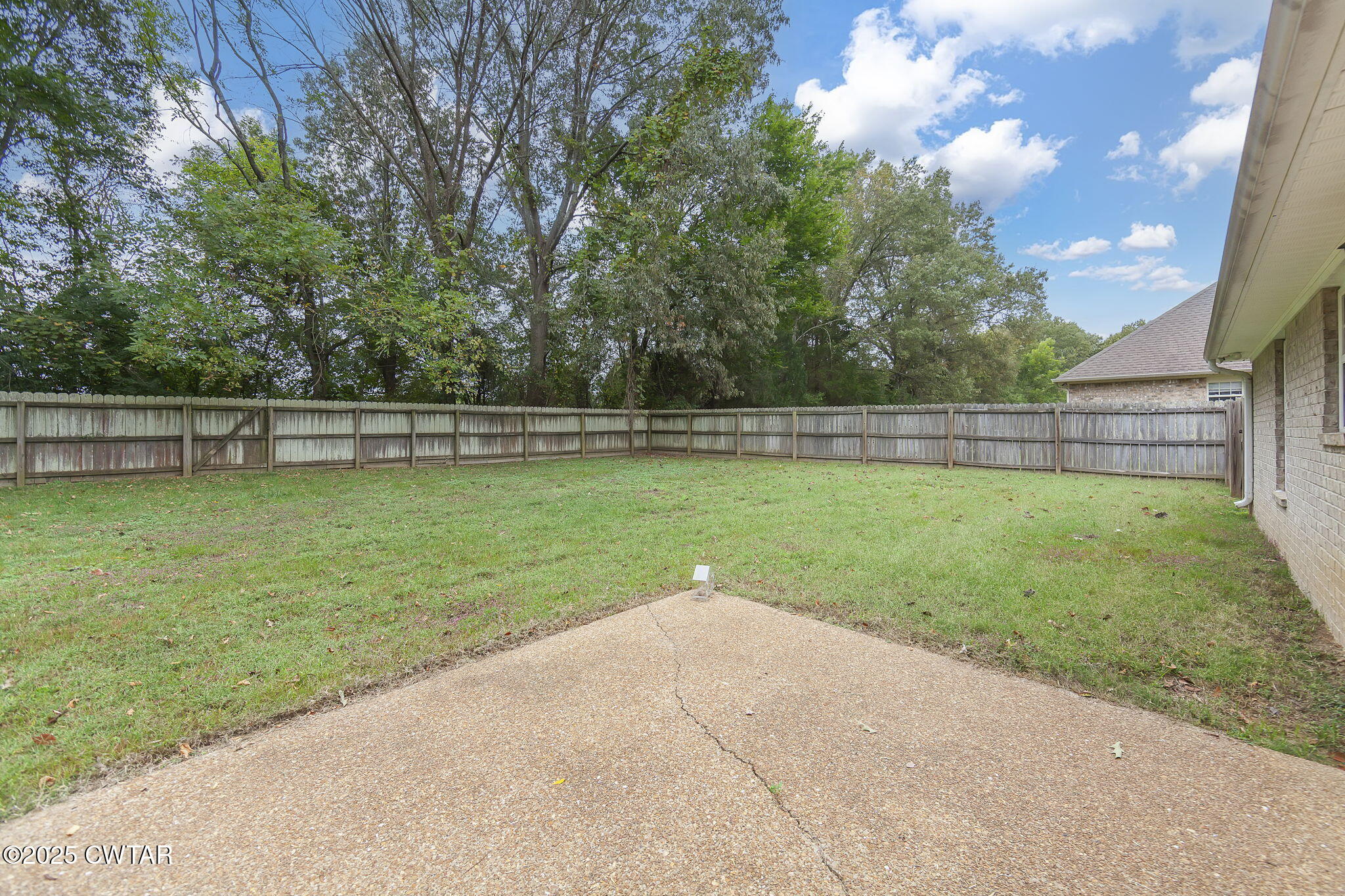 5987 Creekside Drive