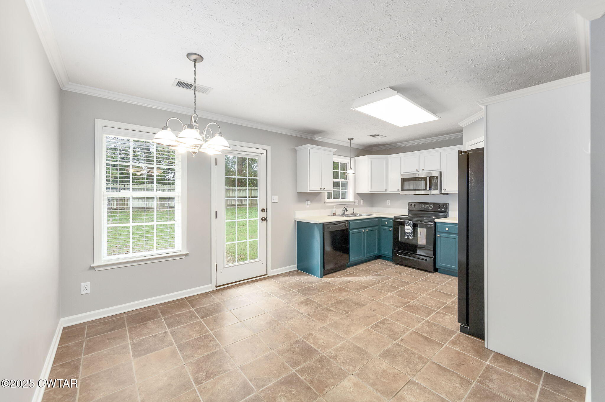 5987 Creekside Drive