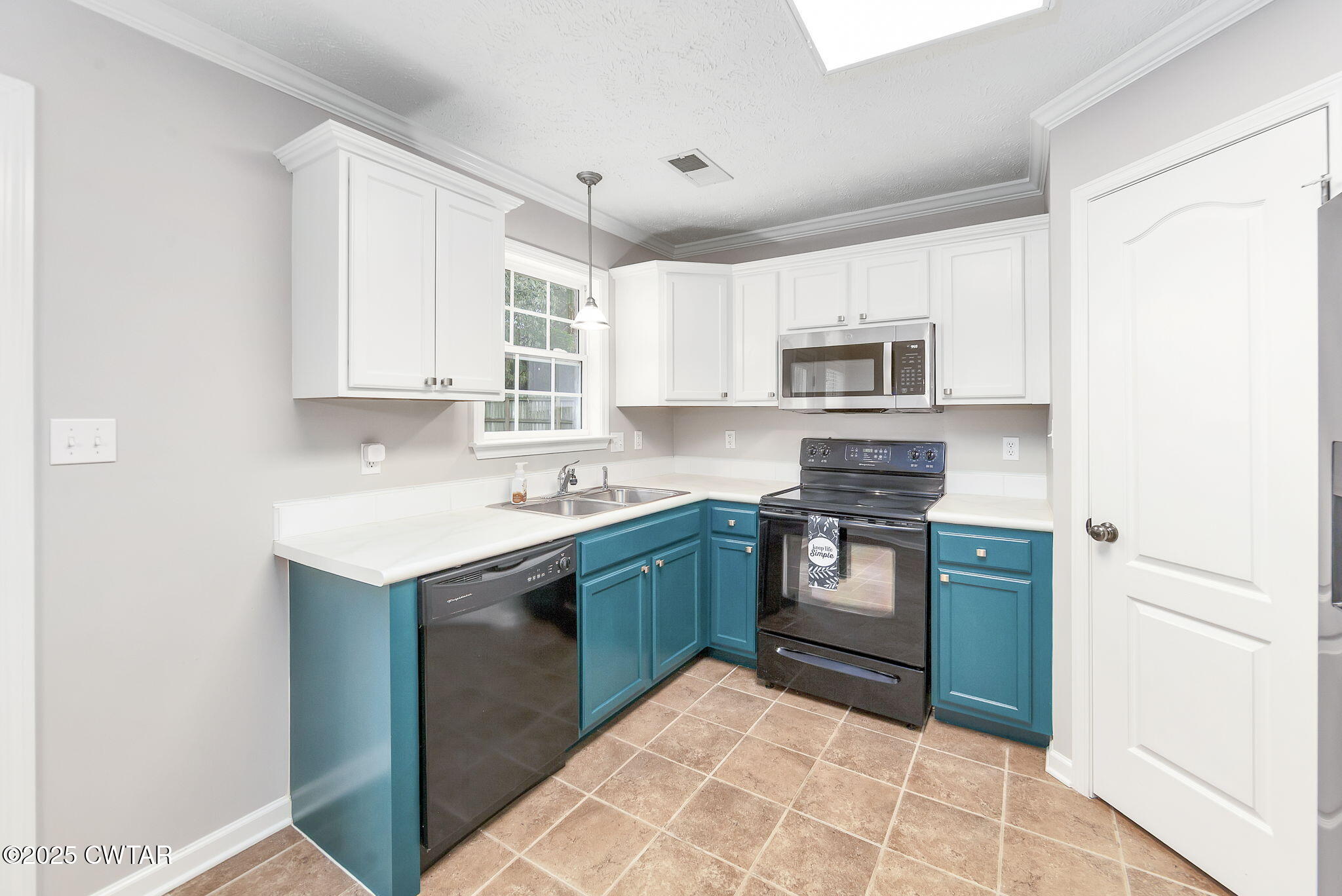 5987 Creekside Drive