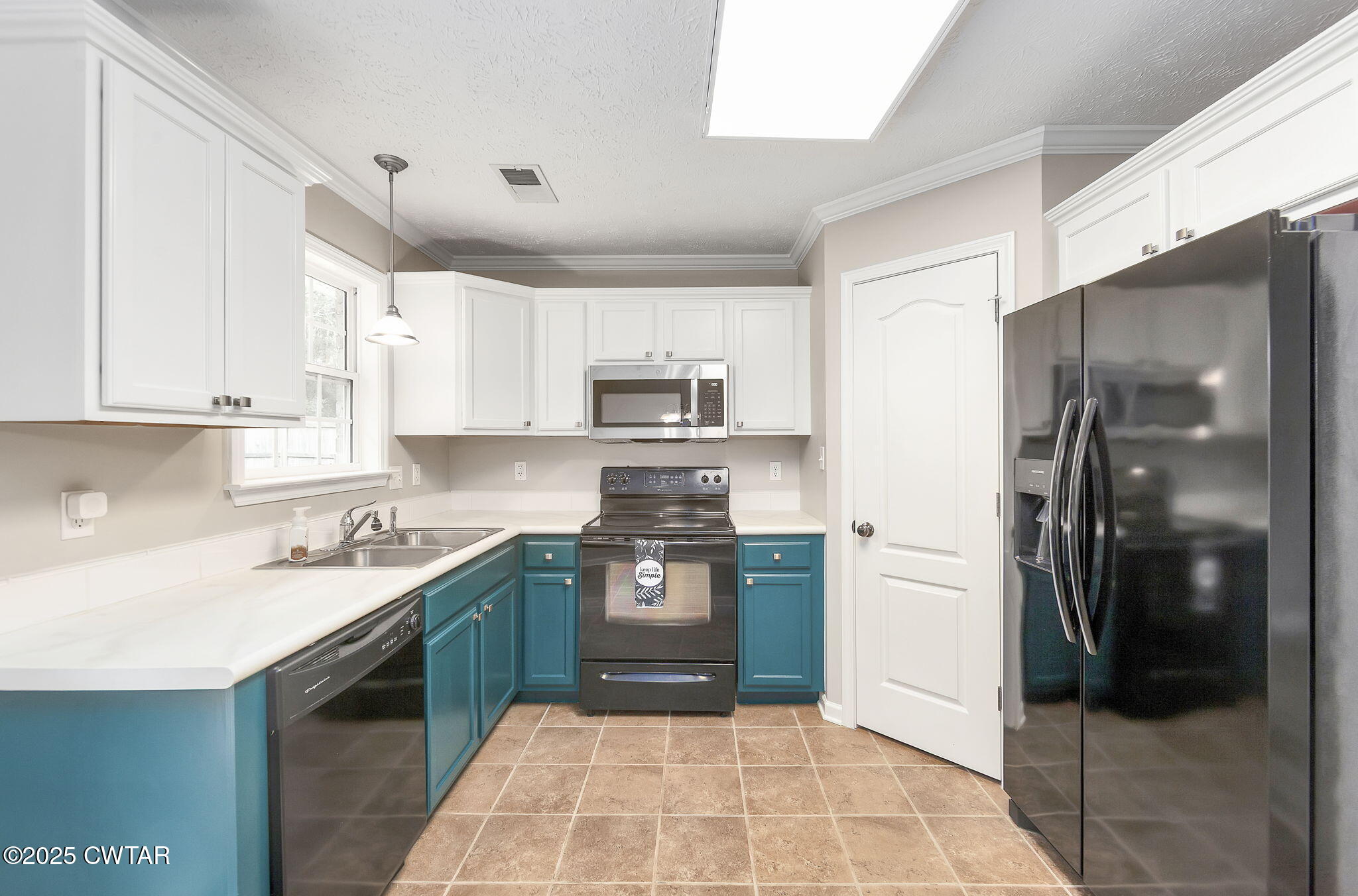 5987 Creekside Drive