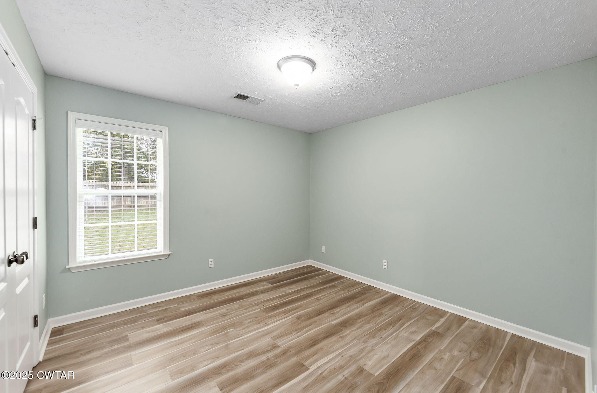 5987 Creekside Drive