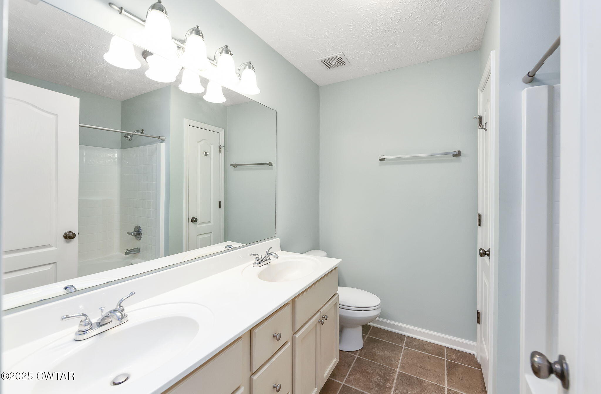 5987 Creekside Drive